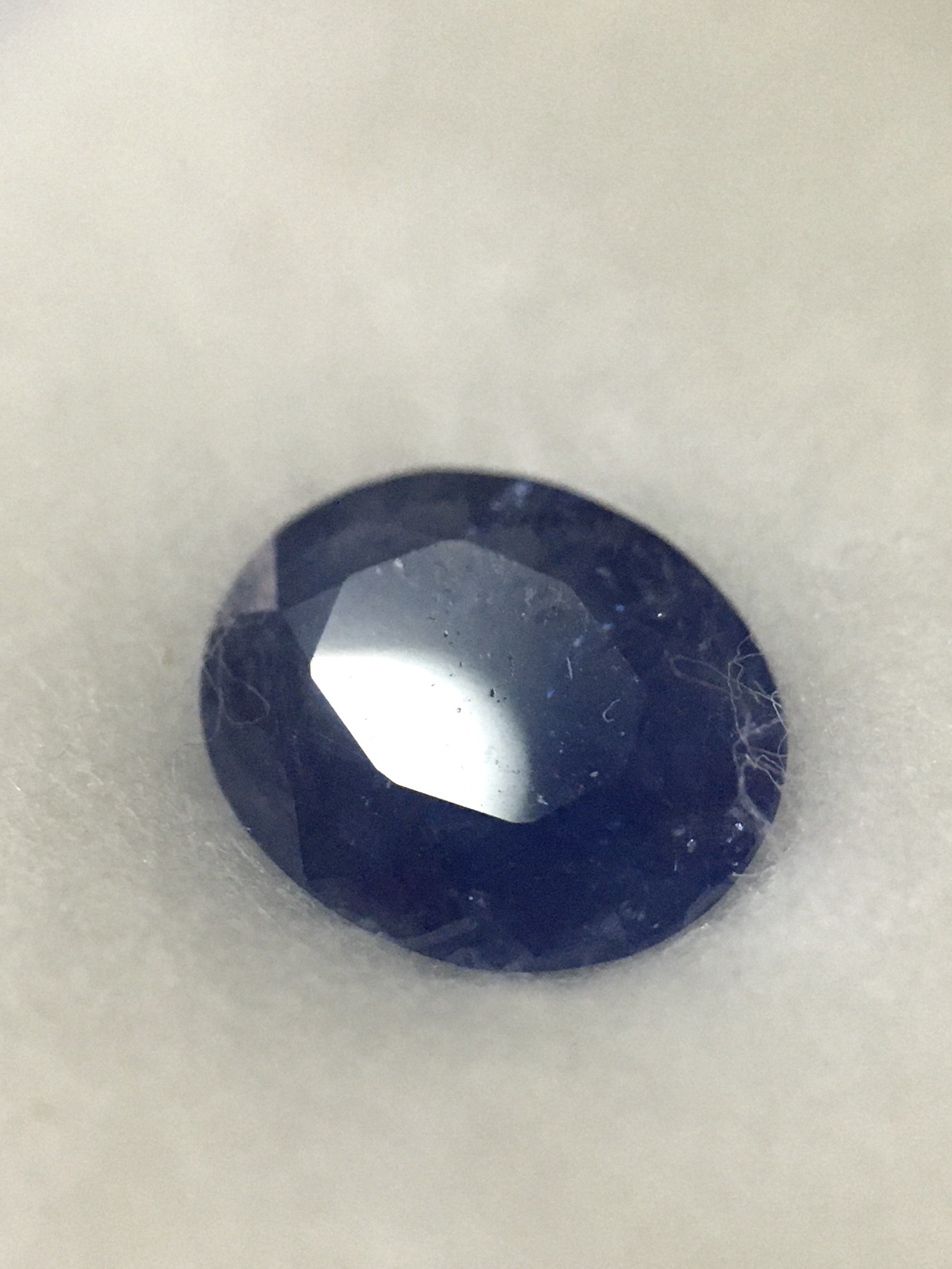 (990 เท่านั้น)ไพลินแท้ 1.5 กะรัต เนื้อแก้ว สีดี เหมาะสำหรับทำแหวนคุณผู้หญิง ไม่พอใจยินดีคืนเงิน