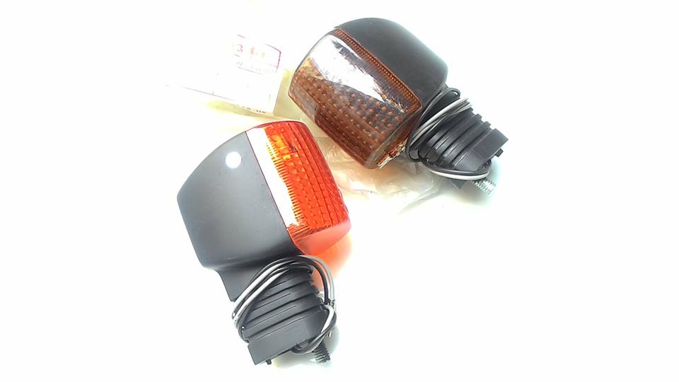 ไฟเลี้ยวหน้า ขวา /ฝาไฟเลี้ยวหน้า ซ้าย+ขวา ฮอนด้า ไฟเตอร์ Fighter