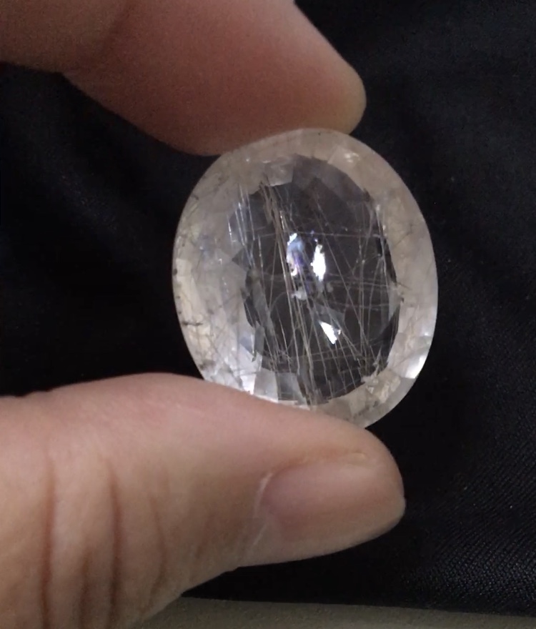 (ลดพิเศษทุกเทศกาล)ไหมทอง แท้ บิ๊กไซส์ 32 กะรัต เจียรเหลี่ยม เนื้อใส ไหมสวย ไม่พอใจยินดีคืนเงิน