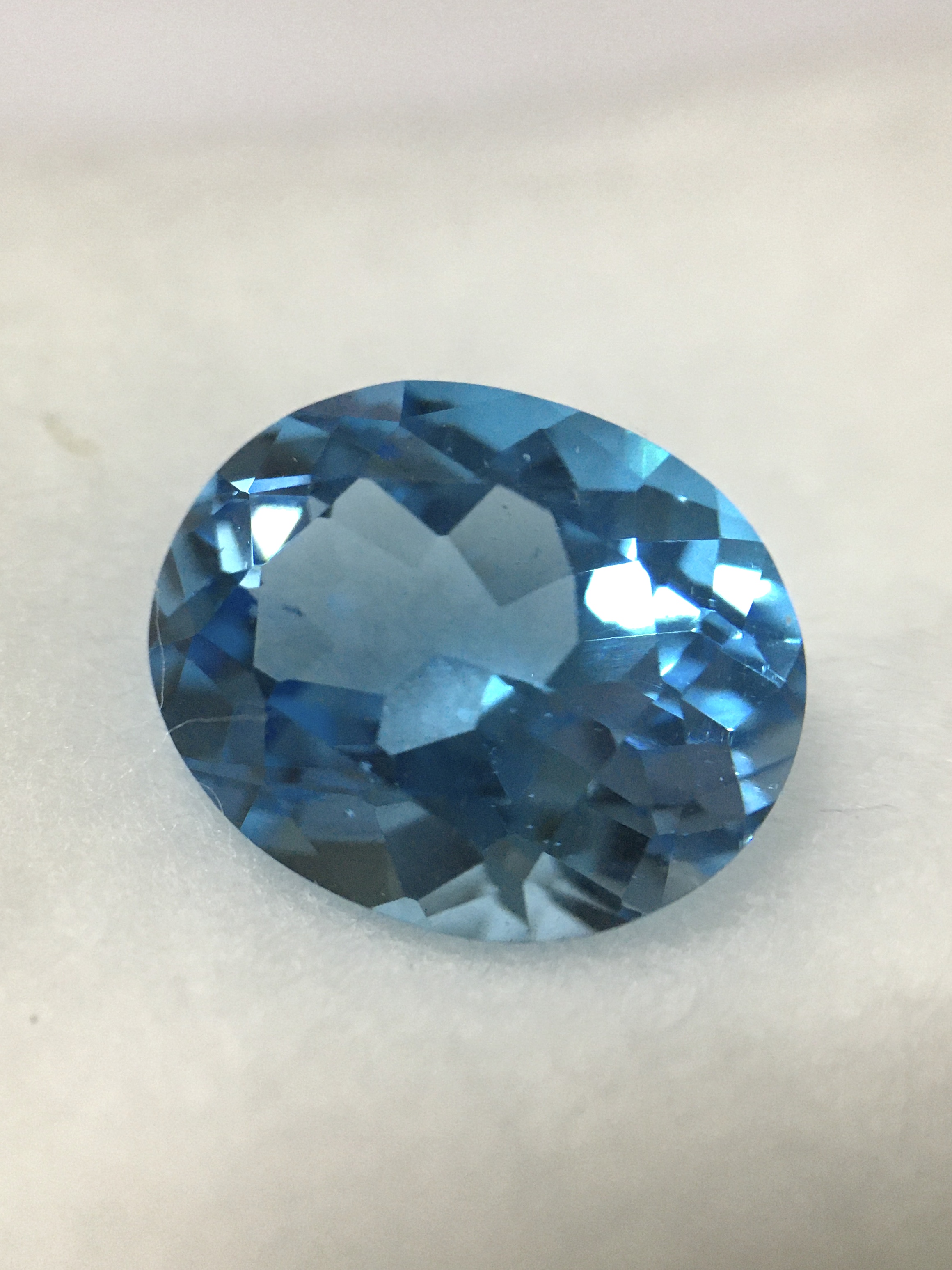 BLUE TOPAZ บลูโทพาซแท้ 4.3 กะรัตสีฟ้าสด เนื้อสวยใส ไฟดีวิบวับสุด