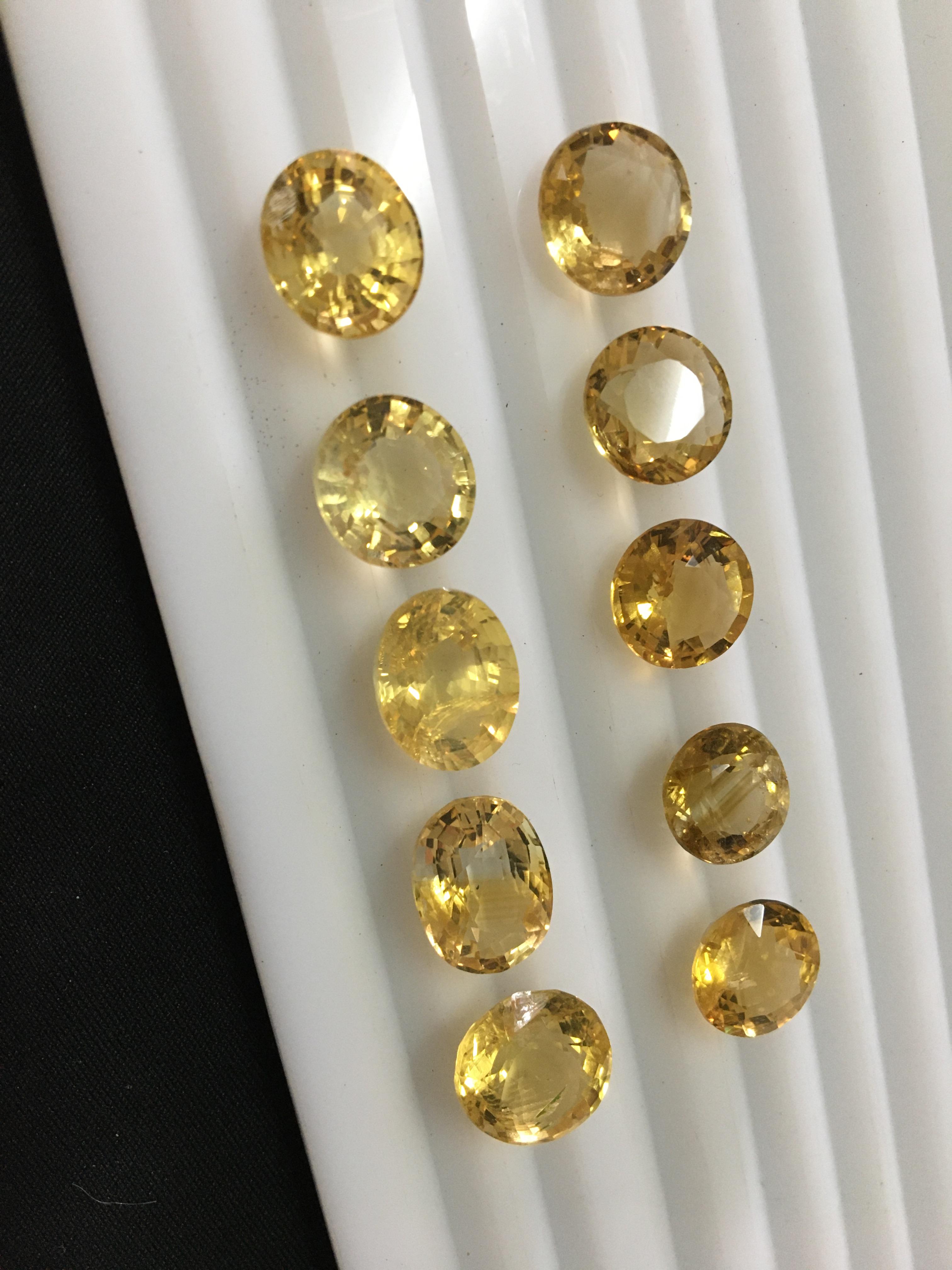 (มาใหม่ค่ะ เม็ดละ 390) ซิทรินแท้ สี light gold 10 เม็ดหนักรวม 38 กะรัต สีทอง หวาน เล่นไฟวิบวับ ไม่พอใจยินดีคืนเงิน