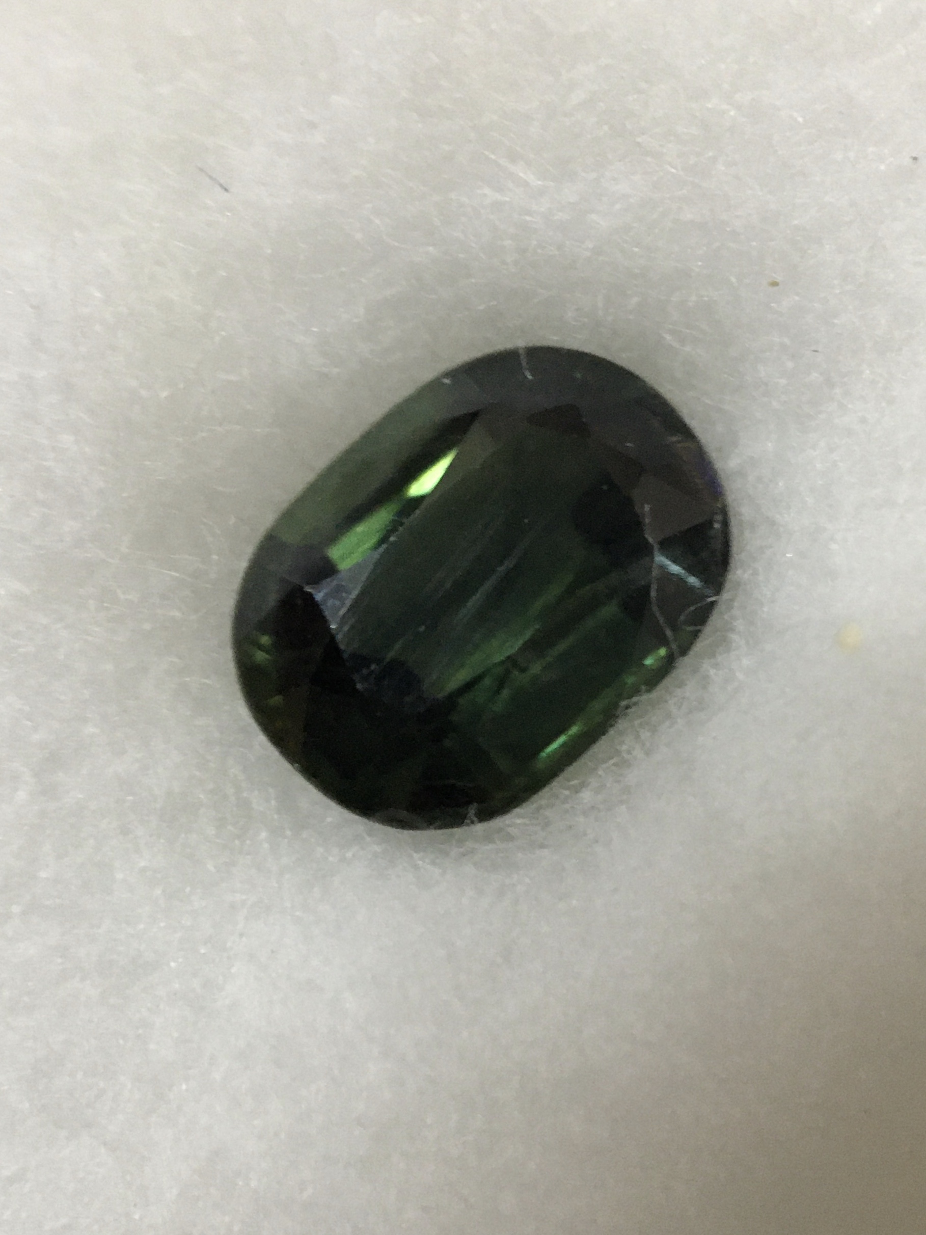 (พิเศษ 1200)พลอยเขียวส่องแท้ 1 กะรัต สีสวย น่ารักมากๆค่ะ เนื้อใส ไฟดี ไม่พอใจยินดีคืนเงิน