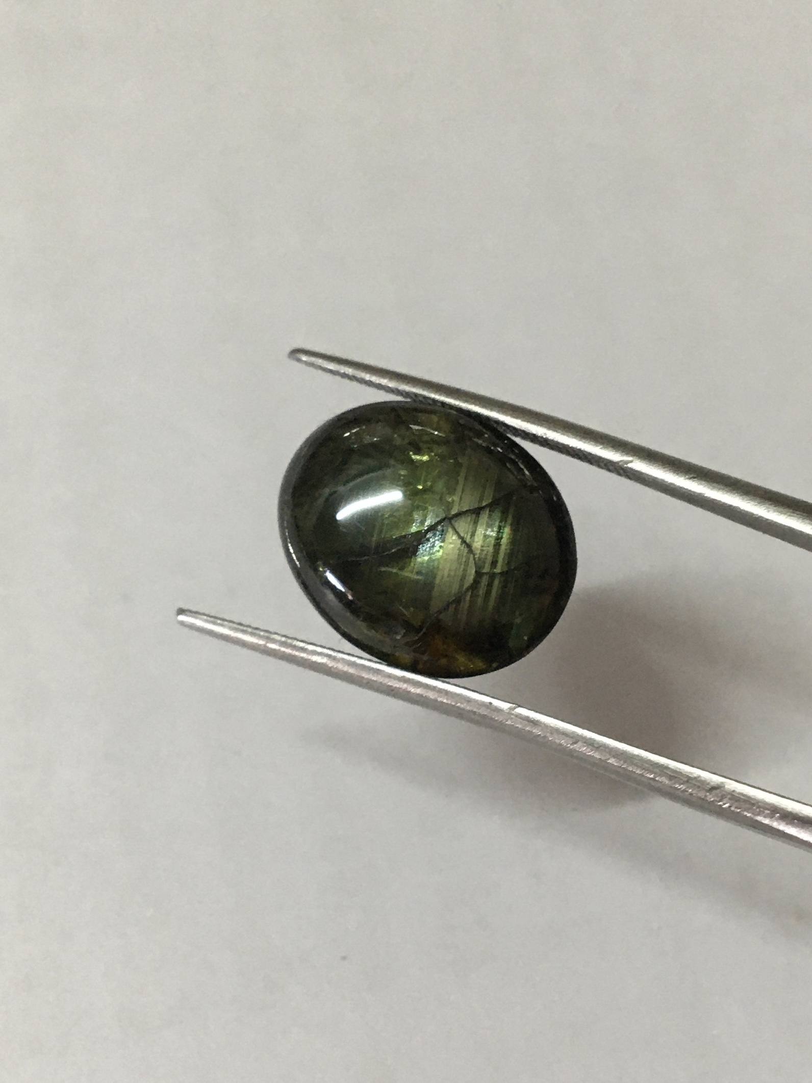 (ลดพิเศษ ทุกเทศกาล) แบล็คสตาร์ แท้ 10 กะรัต สีอมเขียวเนื้อสว่างใส สวยแปลก น่าสะสมมากๆค่ะ ไม่พอใจยินดีคืนเงิน