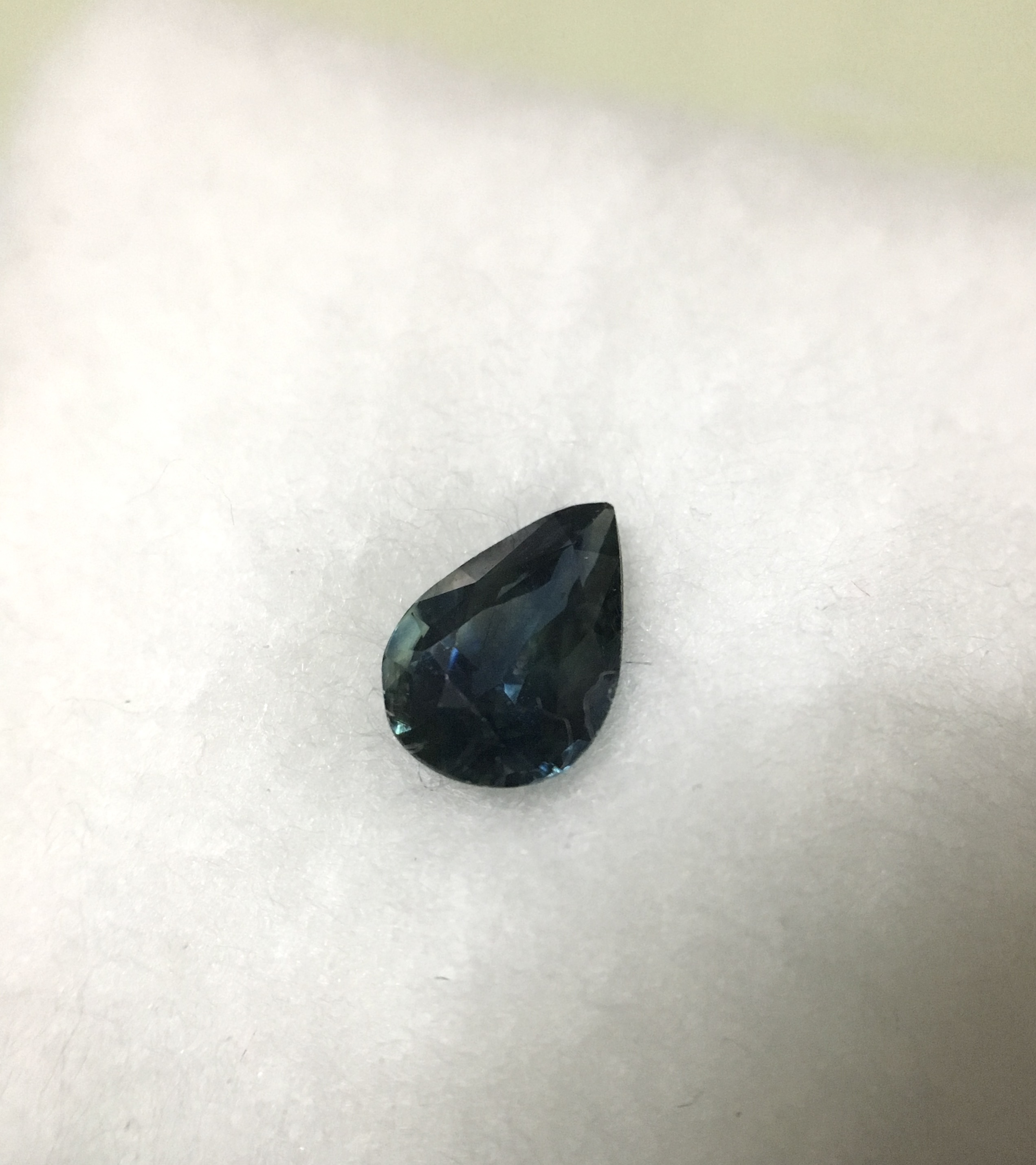 (มาใหม่ค่ะ)ไพลินแท้ 0.48กะรัต สีน้ำเงินติดเขียวสวย เม็ดจิ๋วๆ สีสวยไฟดี ไม่พอใจยินดีคืนเงิน