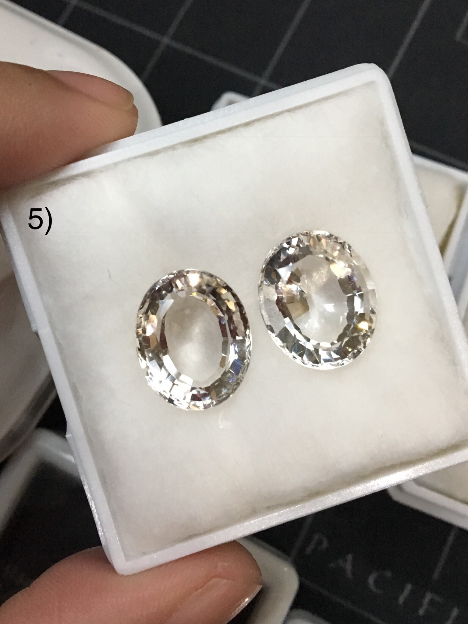 (390 บาททุกกล่อง)White Topaz แท้ พลอยสวยใสกิ๊ง ไฟดีเลิศ ไม่พอใจยินดีคืนเงิน