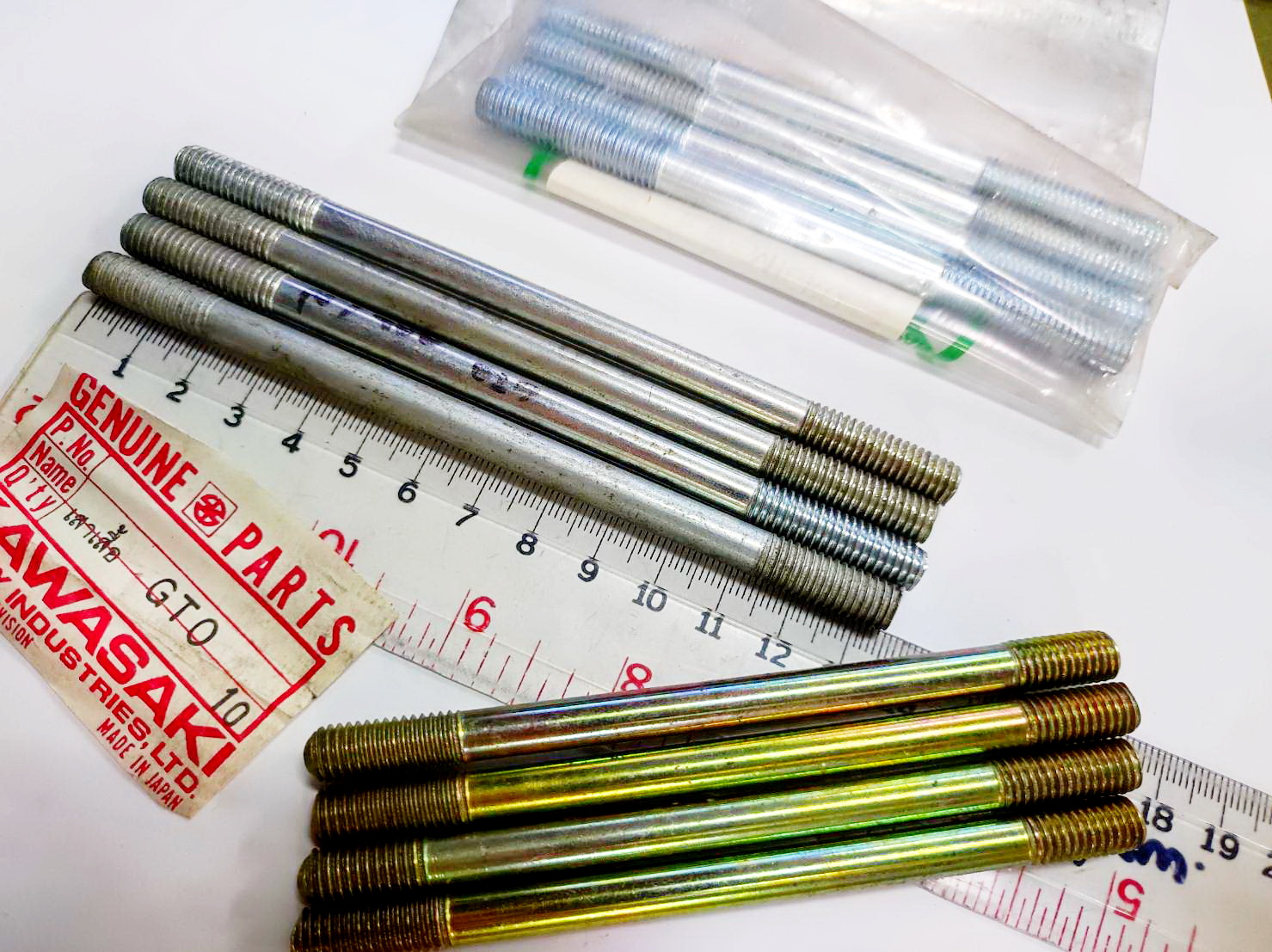 น๊อตเสาเสื้อเบอร์ 12 ขนาด 8X11.5/13.5 ซม GTO AR80