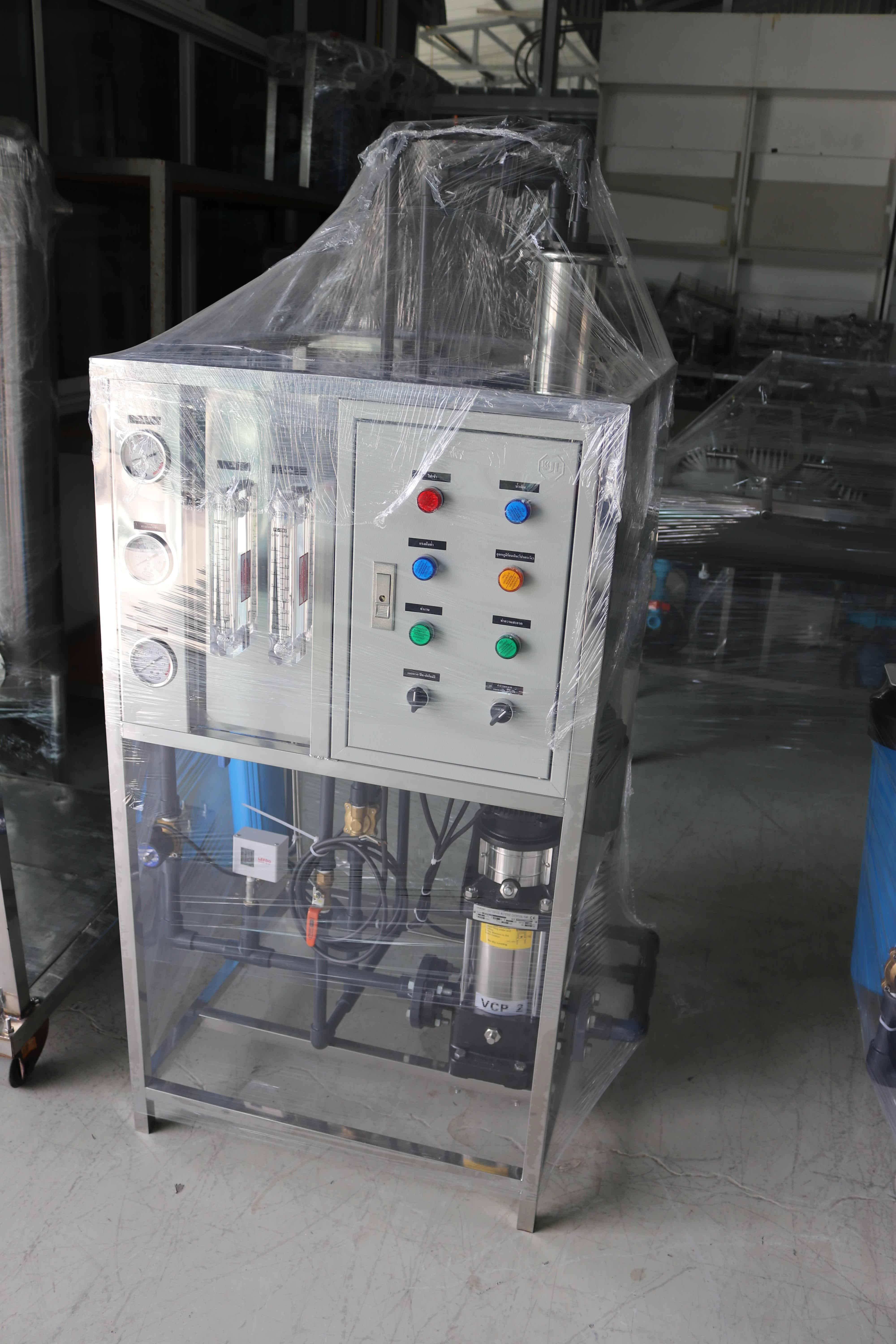เครื่องกรองน้ำอุตสาหกรรมระบบ Reverse Osmosis (RO) ยี่ห้อ UNIPURE กำลังการผลิต 6,000 ลิตรต่อวัน