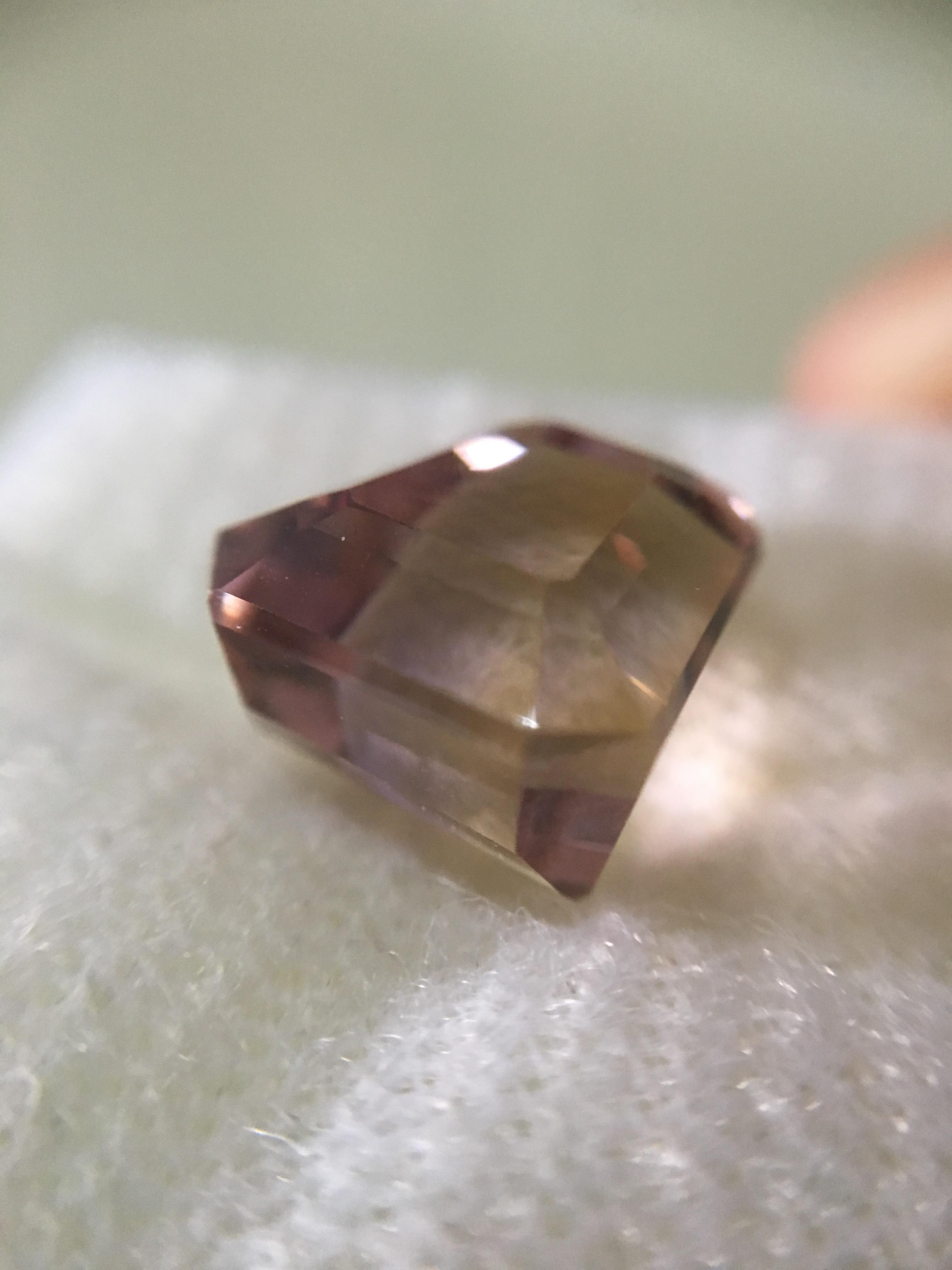 AMETRINE อเมทรินแท้ 6.9 กะรัต เจียรแฟนซี เนื้อใสไฟดีมาก พลอยดิบ สวยคัดให้แล้วจ้า