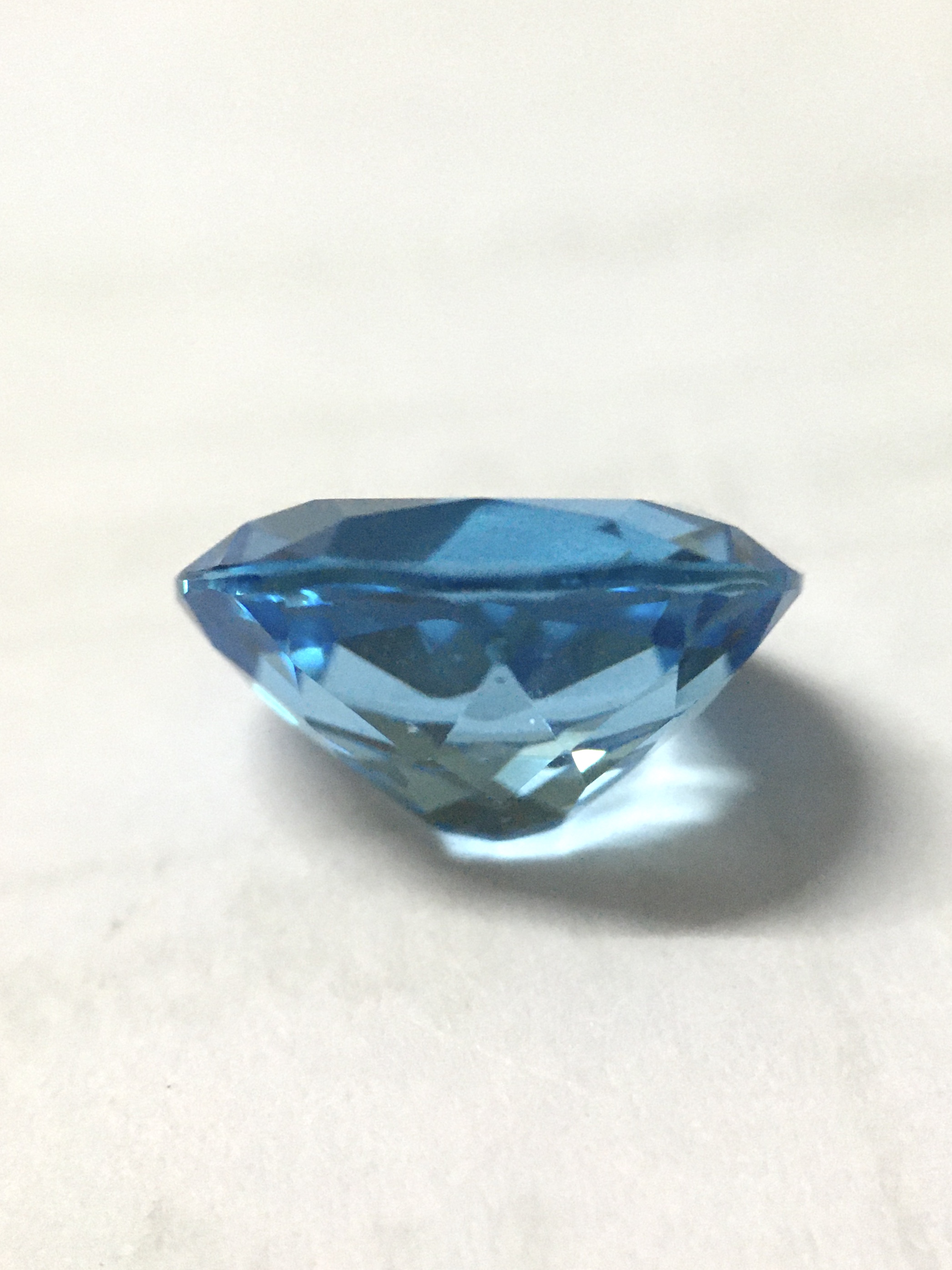 BLUE TOPAZ บลูโทพาซแท้ 4.3 กะรัตสีฟ้าสด เนื้อสวยใส ไฟดีวิบวับสุด