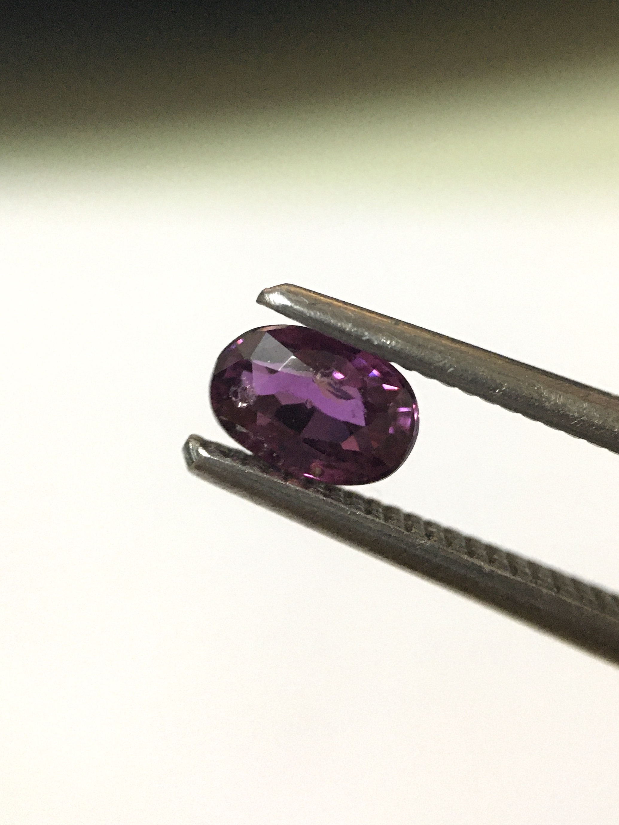 (มาใหม่ค่ะ) ทับทิมสยาม 0.39 กะรัต พลอยดิบสีสวย เม็ดเล็กแบบมินิมอลสุดๆ พลอยสวยน่าสะสม