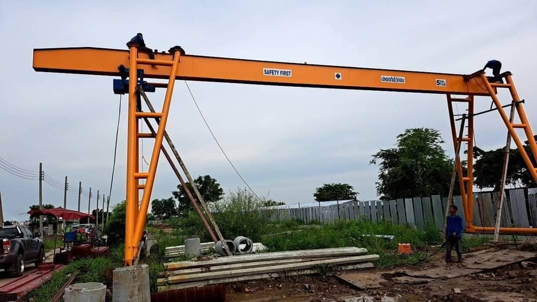 เครสนามขาสูงขนาด 5 ตันรอกสลิงไฟฟ้ามือสอง D-mag สะพานกลาง 20(ปลายยื่น2 เมตร) รันเวย์ยาว 50 เมตร