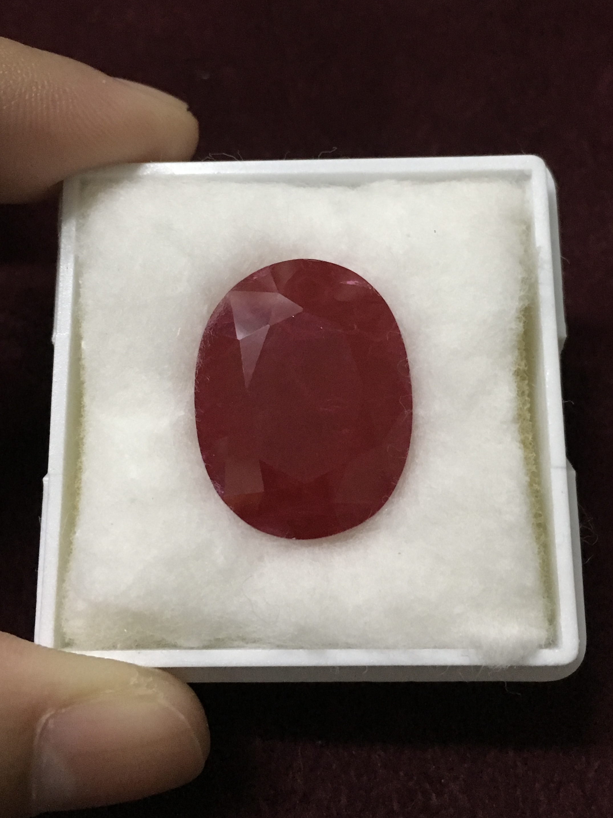 (Big size) ทับทิมโคลนนิ่ง 28 กะรัต เม็ดใหญ่ งานเนียนสวยกริบ