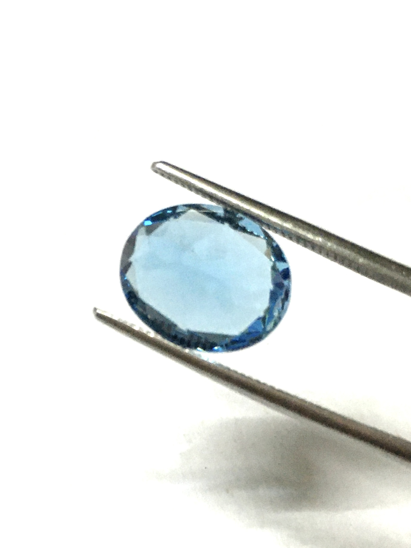 BLUE TOPAZ บลูโทพาซแท้ 4.2 กะรัตสีฟ้าสด เนื้อสวยใส ไฟดีวิบวับสุด