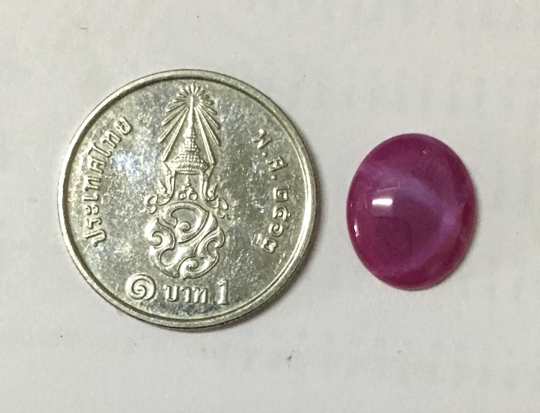 STAR RUBY ทับทิมสตาร์ พลอยสังเคราะห์ 10x12 mm. สีชมพูหวานๆ งานเนียนสวยใช้ได้