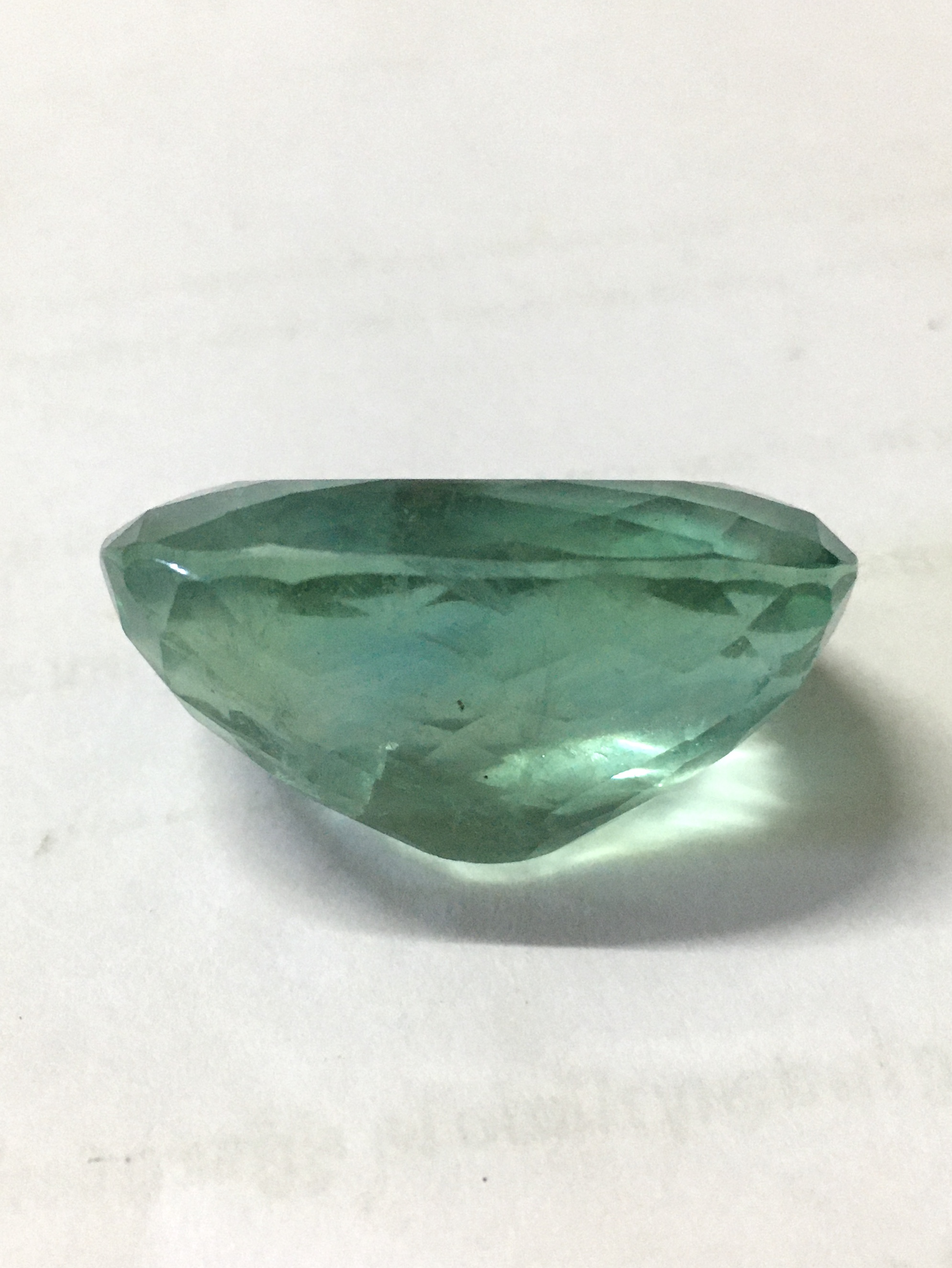 (Big size) FLUORITE ฟลูออไรท์ แท้ 99.7 กะรัต เม็ดโต สีเขียวโทนหวานๆ เนื้อใส ไฟดี มีตำหนิในเนื้อตามธรรมชาติ