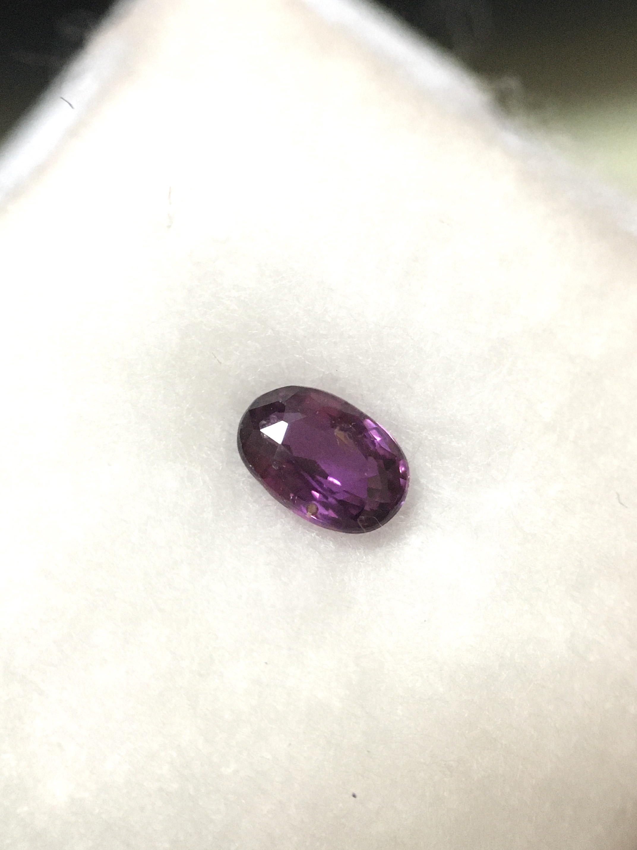 (มาใหม่ค่ะ) ทับทิมสยาม 0.39 กะรัต พลอยดิบสีสวย เม็ดเล็กแบบมินิมอลสุดๆ พลอยสวยน่าสะสม