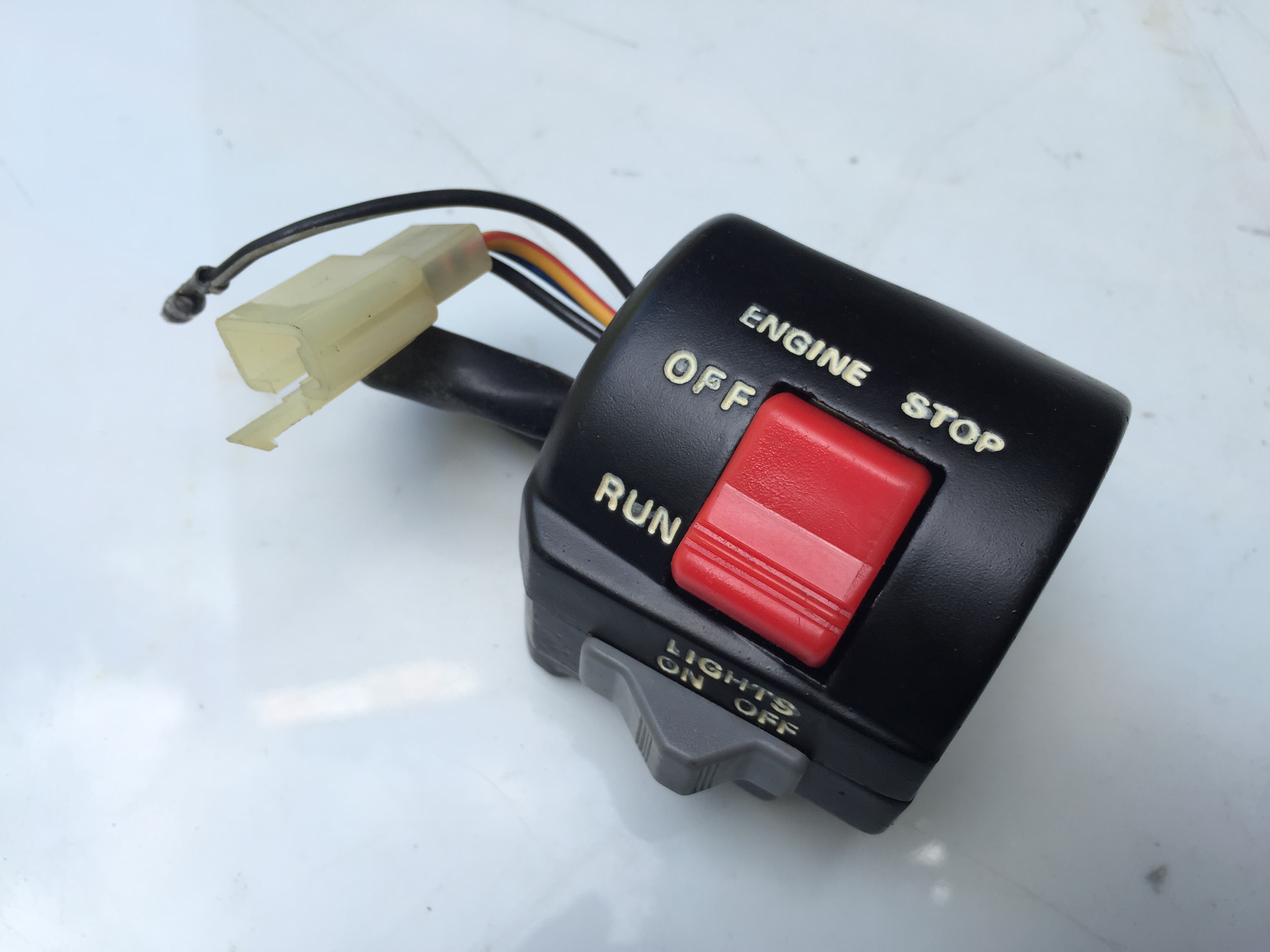 สวิทซ์แฮนด์ขวา OEM ยามาฮ่า Belle100-R