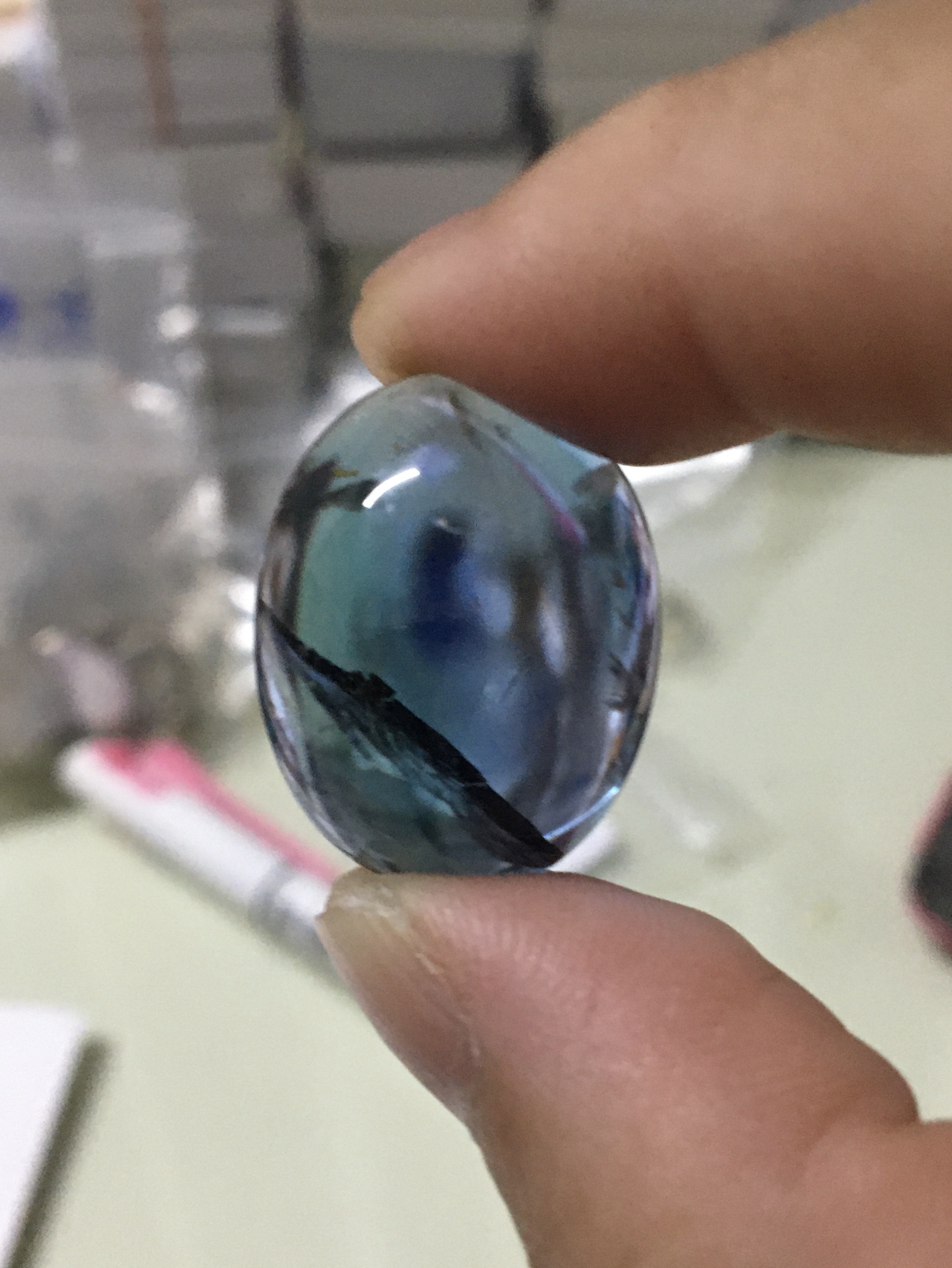 (มาใหม่จ้า)ฟลูออไรด์แท้ 31กะรัต เม็ดโต สีเขียวอมฟ้าน้ำทะล เนื้อใส ไม่พอใจยินดีคืนเงิน