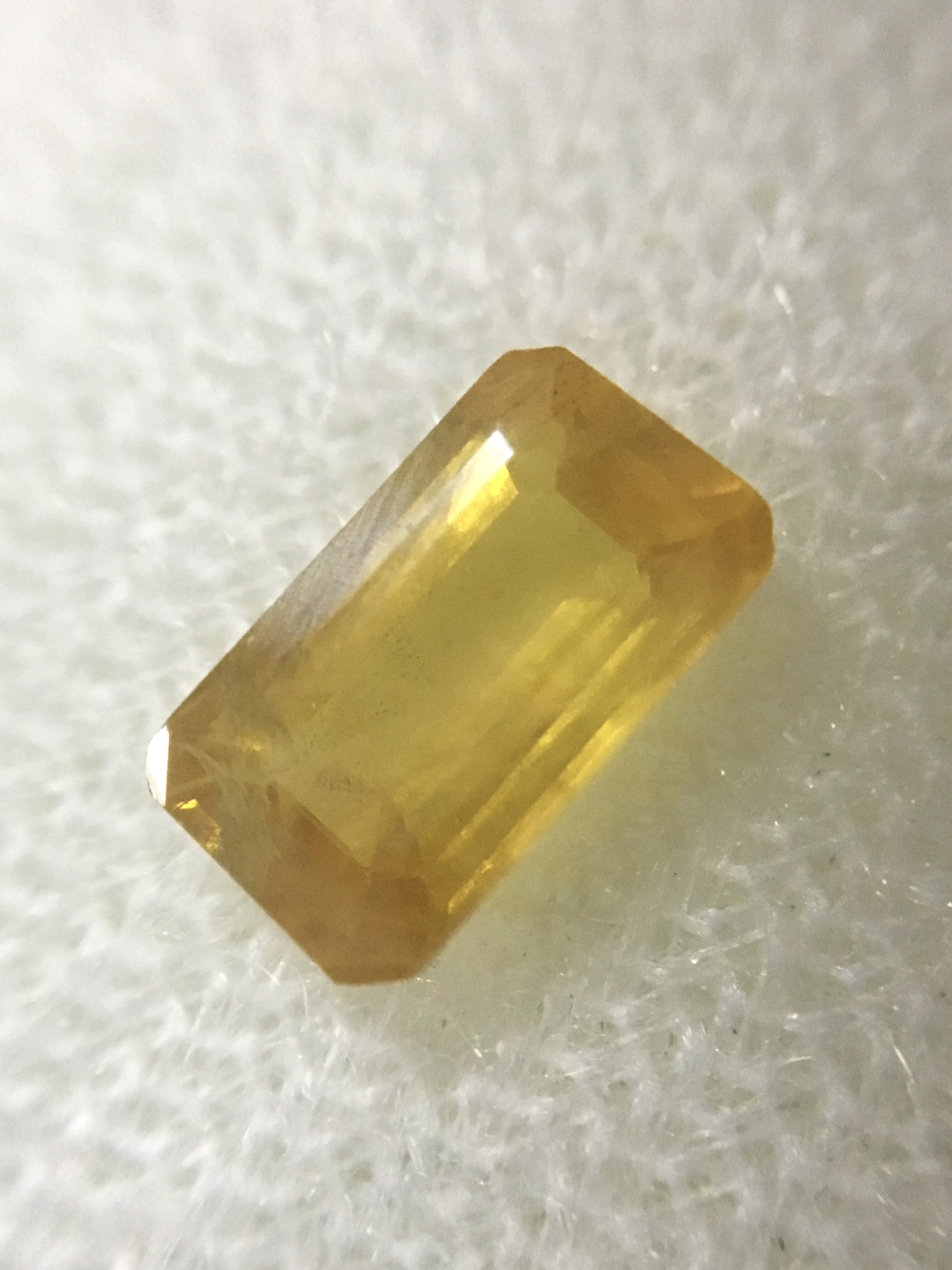 YELLOW SAPPHIRE บุษราคัมแท้ 1.26 กะรัต พลอยไทยน่ารัก เนื้อดี สีสวย น่าสะสม