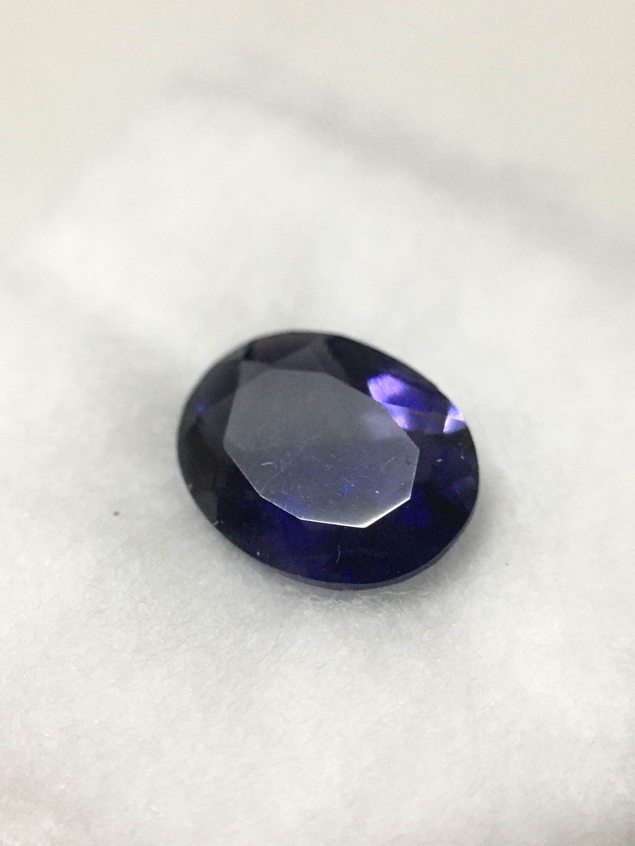 IOLITE ไอโอไลต์ 1.46 กะรัต พลอยแท้ สีน้ำเงินอมม่วง สวยมีเสน่ห์ลึกลับ