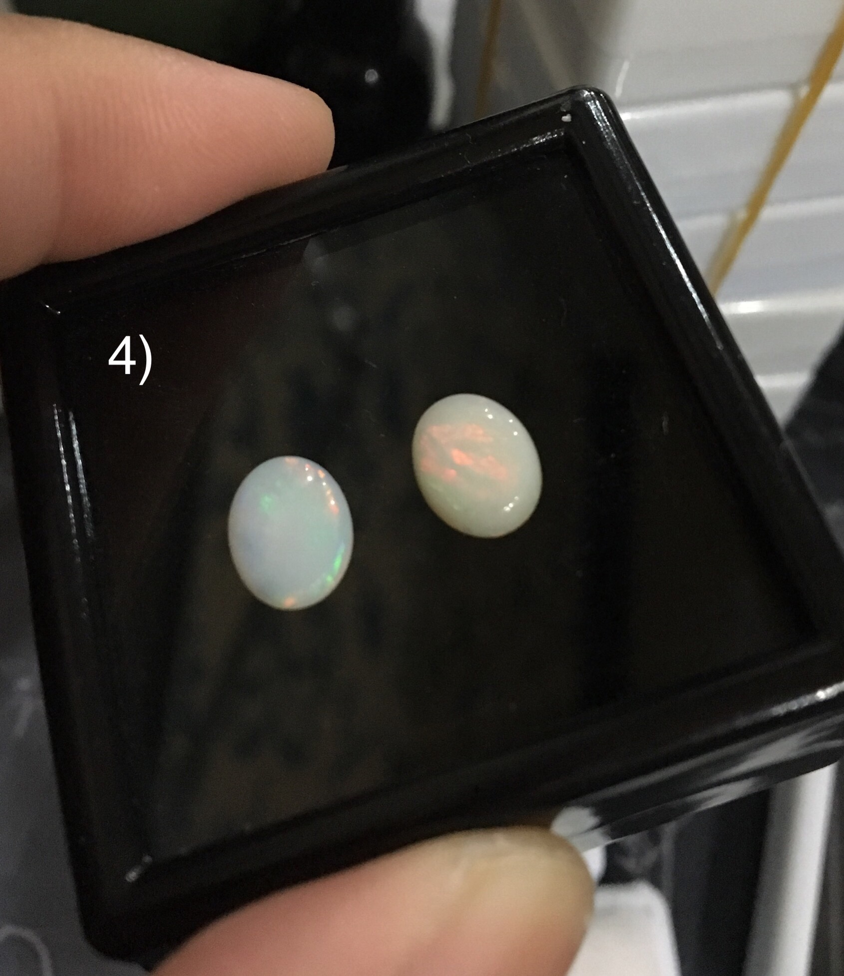 (เริ่มต้น 590 บาท)โอปอลแท้คละสี คละไซส์ ไฟสวย มีเสน่ห์ ทุกเม็ด ไม่พอใจยินดีคืนเงินจ้า