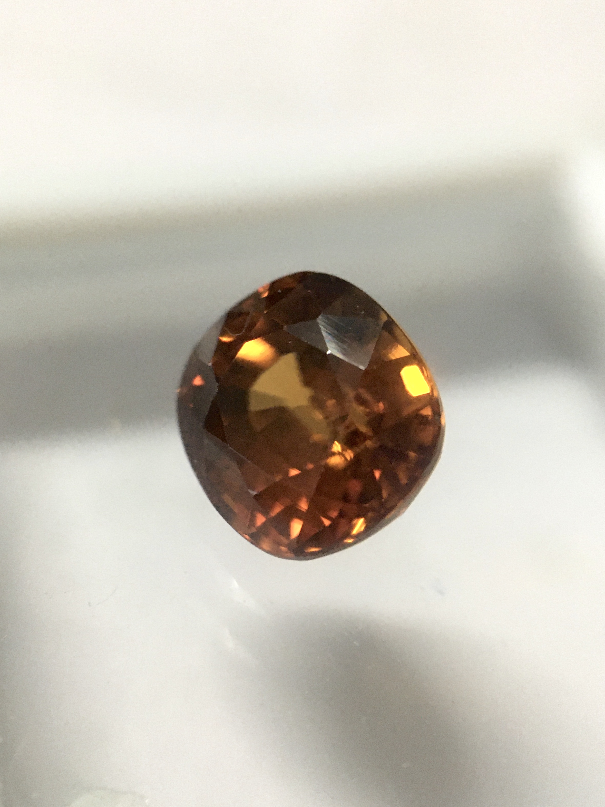 ZIRCON เพทาย แท้ 2.85 กะรัต พลอยดิบธรรมชาติ สีสดจัด เนื้อใส ไฟดี สวย น่าสะสม