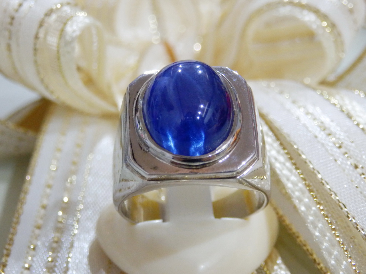 V140-1 แหวนชาย ไพลินสตาร์หลังเบี้ย 15 กะรัต งานสวยเนี๊ยบ