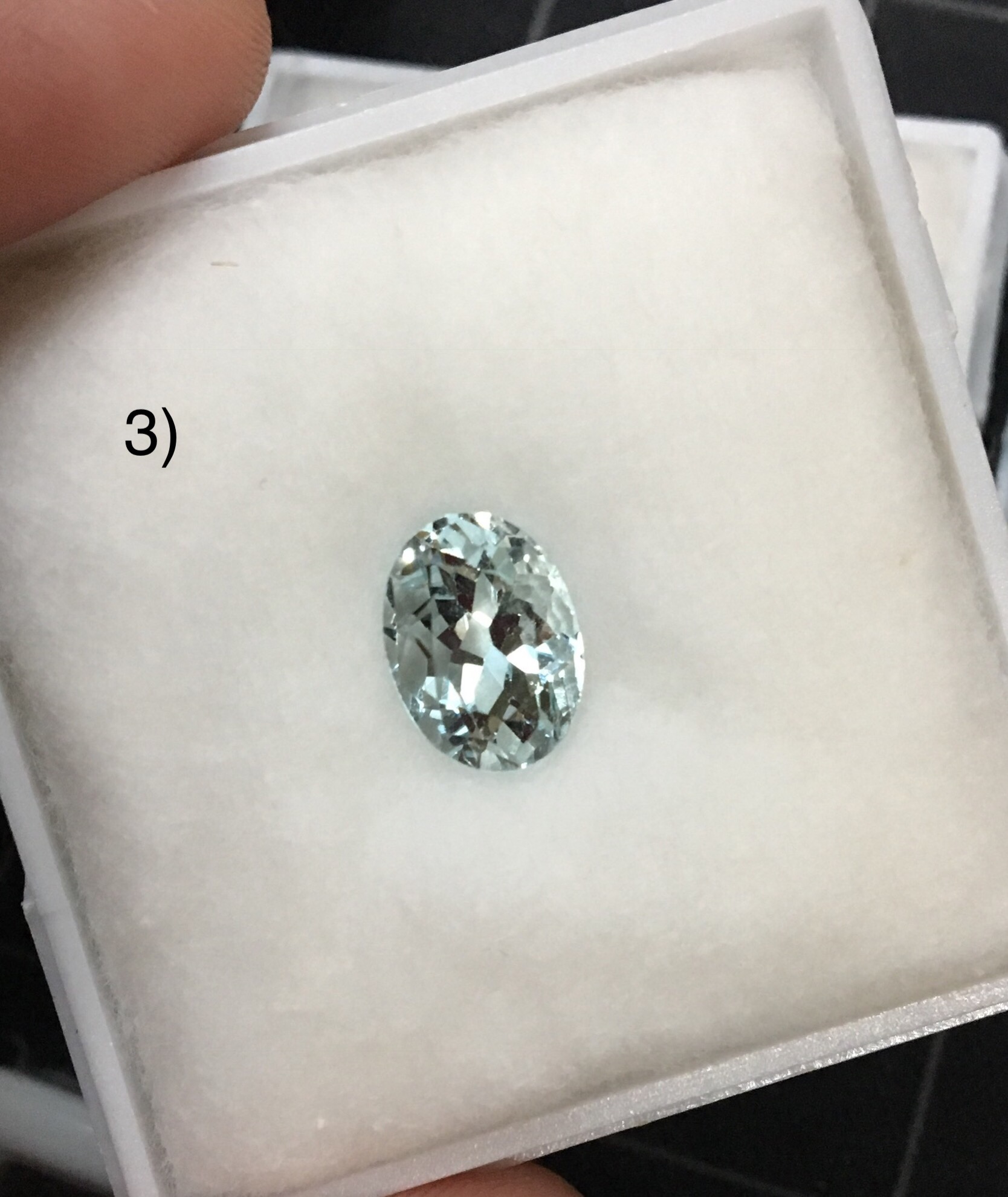 (Hot 590 ทุกกล่องจ้า) พลอยเนื้ออ่อน พลอยใส คละสี พลอยแท้ทุกเม็ด ไม่พอใจยินดีคืนเงินค่ะ