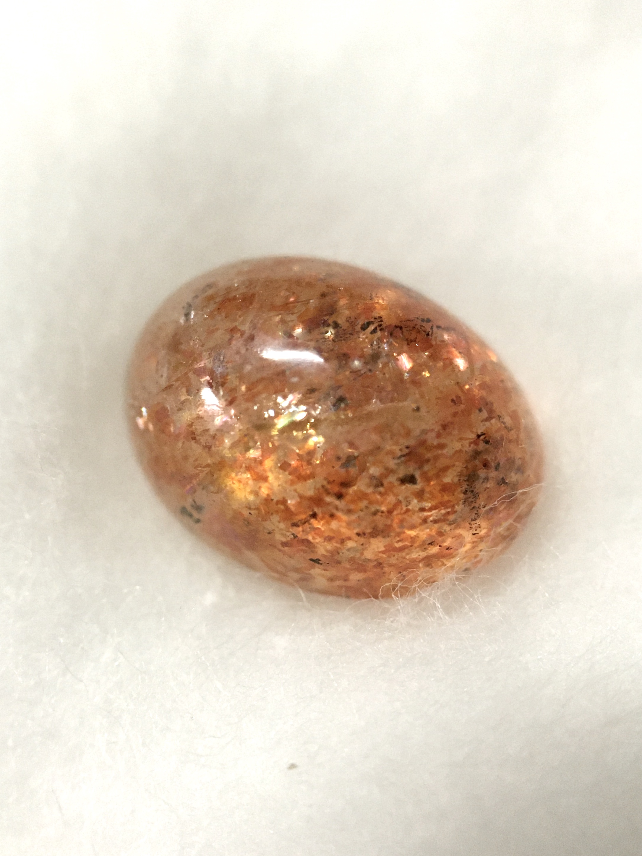 SUN STONE ซันสโตนแท้ 4 กะรัต รุ่นนี้เนื้อใส เหลือบสว่าง เนื้อสีส้มสวย มีเสน่ห์ น่าสะสม