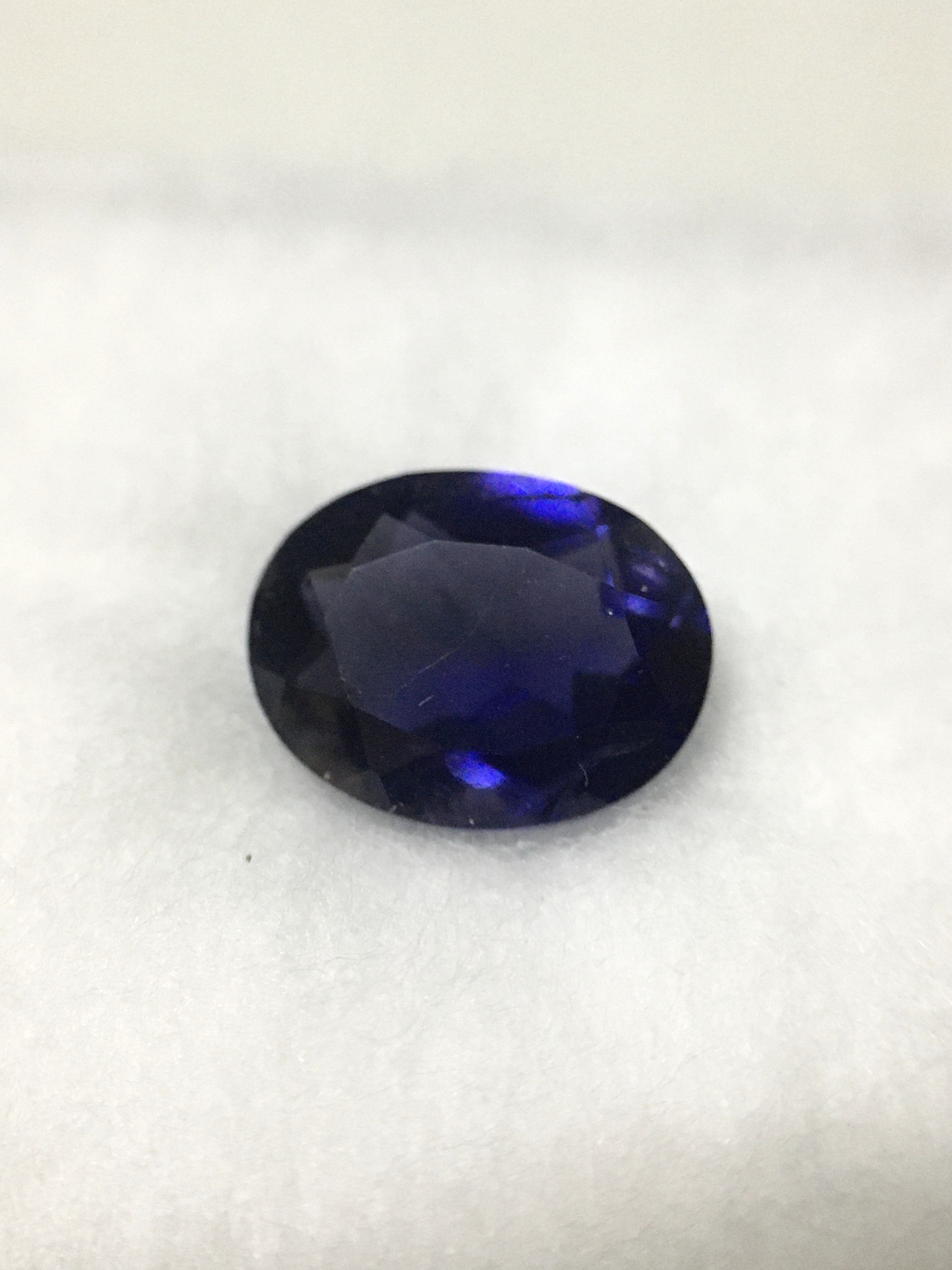 IOLITE ไอโอไลต์ 1.46 กะรัต พลอยแท้ สีน้ำเงินอมม่วง สวยมีเสน่ห์ลึกลับ