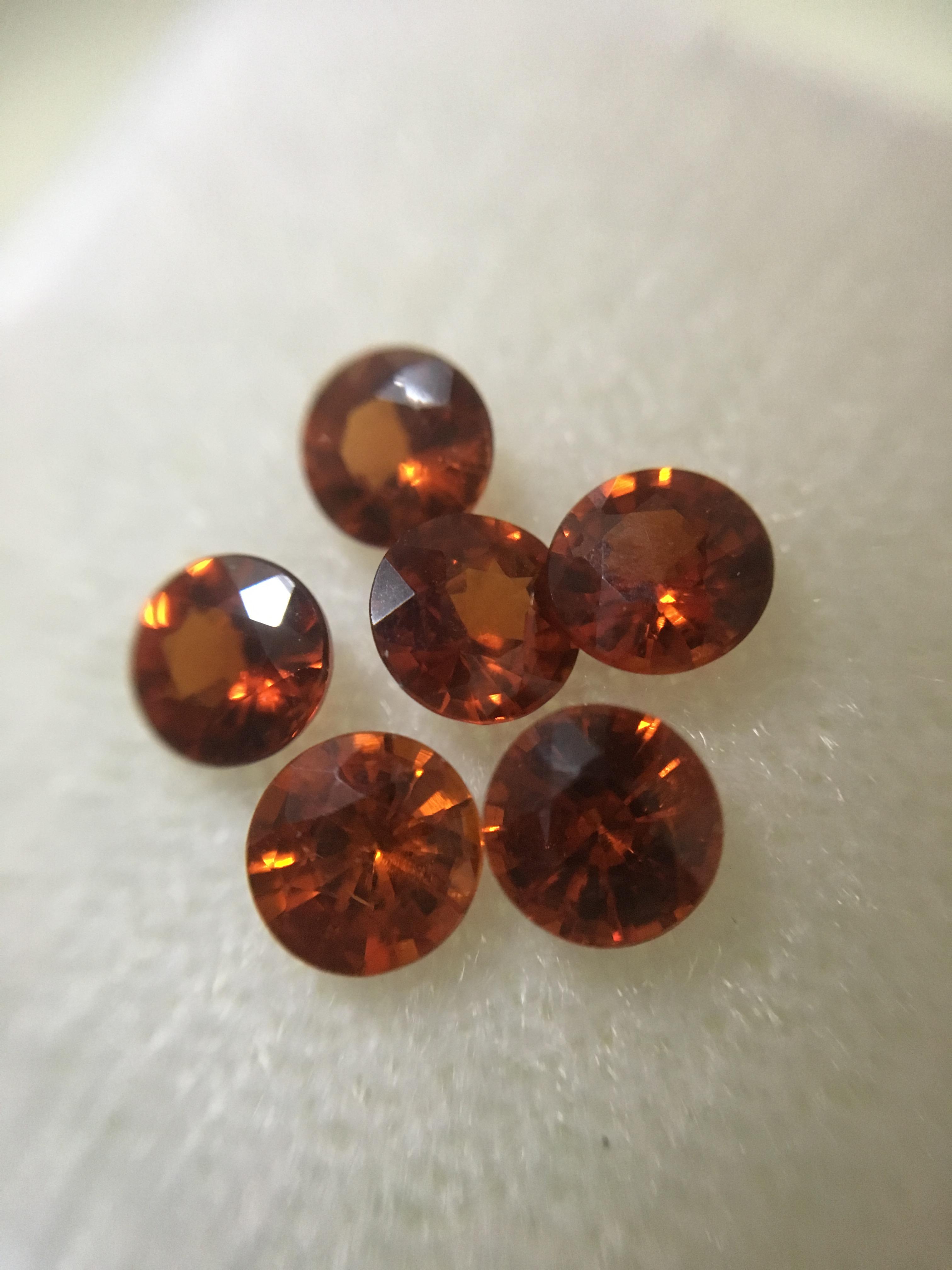 SPESSATITE สเปซซาไทต์แท้ 6 เม็ด 2.9 กะรัต พลอยดิบเนื้อดี สีสวย ไฟดีมากค่ะ