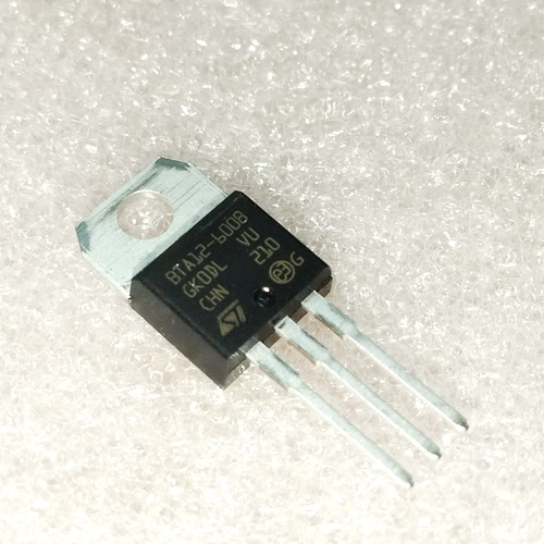 BTA12-600B 600V/12A (ST)