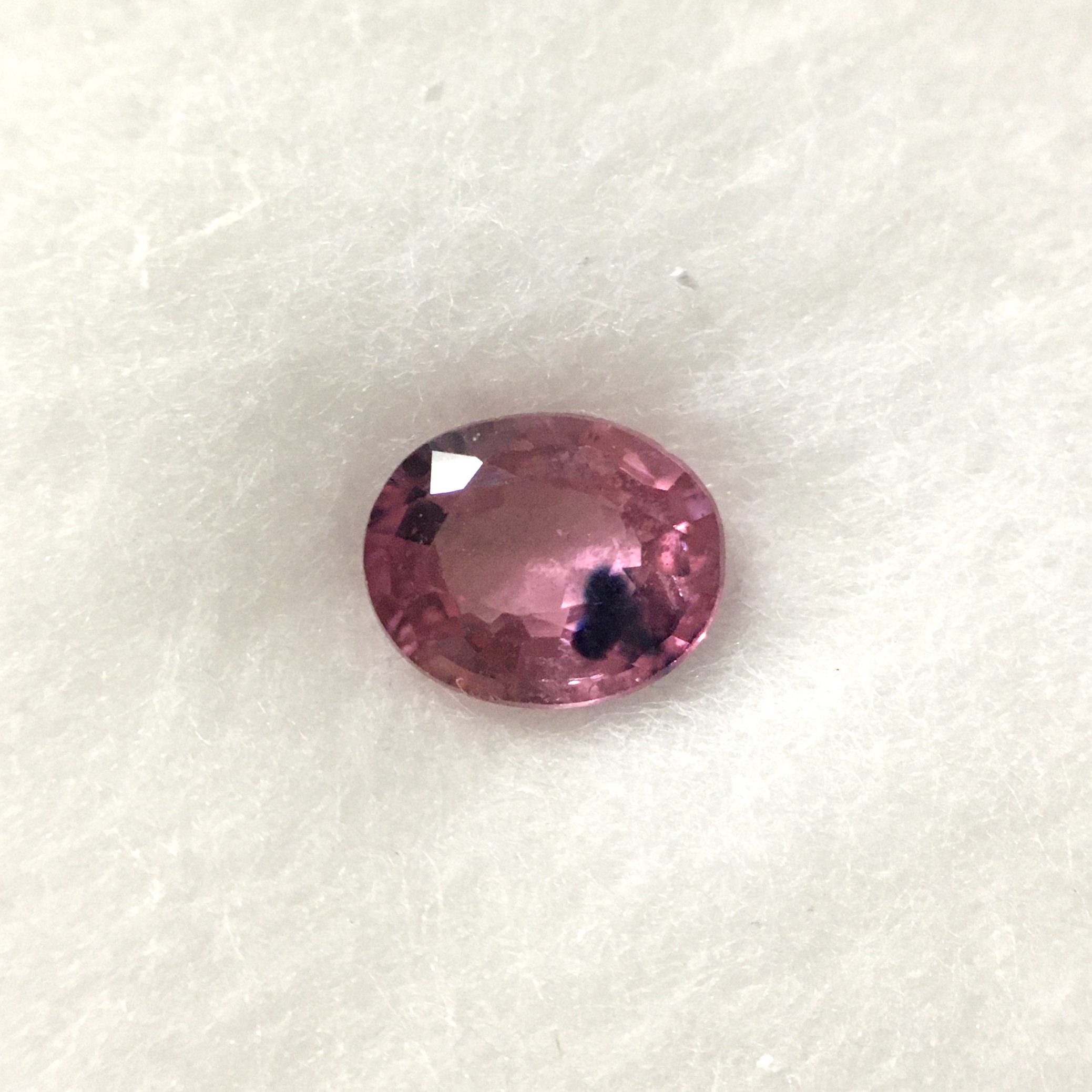 PINK SAPPHIRE พิ๊งค์แซฟไฟร์แท้ 0.54 กะรัต พลอยเนื้อใส สีสวย มีตำหนิเฉพาะตัว สำหรับสายสะสมของสวยแปลก