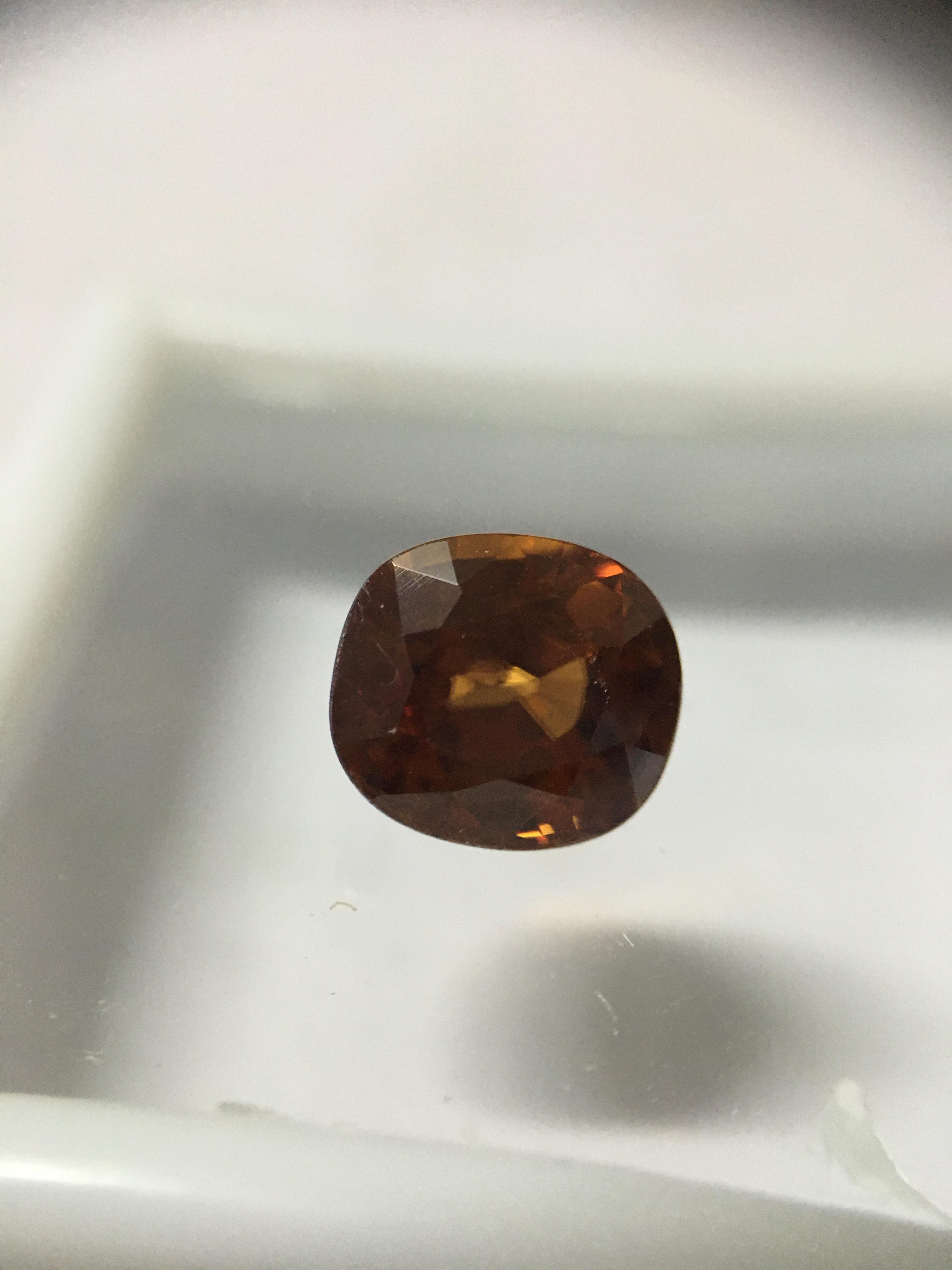 ZIRCON เพทาย แท้ 2.85 กะรัต พลอยดิบธรรมชาติ สีสดจัด เนื้อใส ไฟดี สวย น่าสะสม