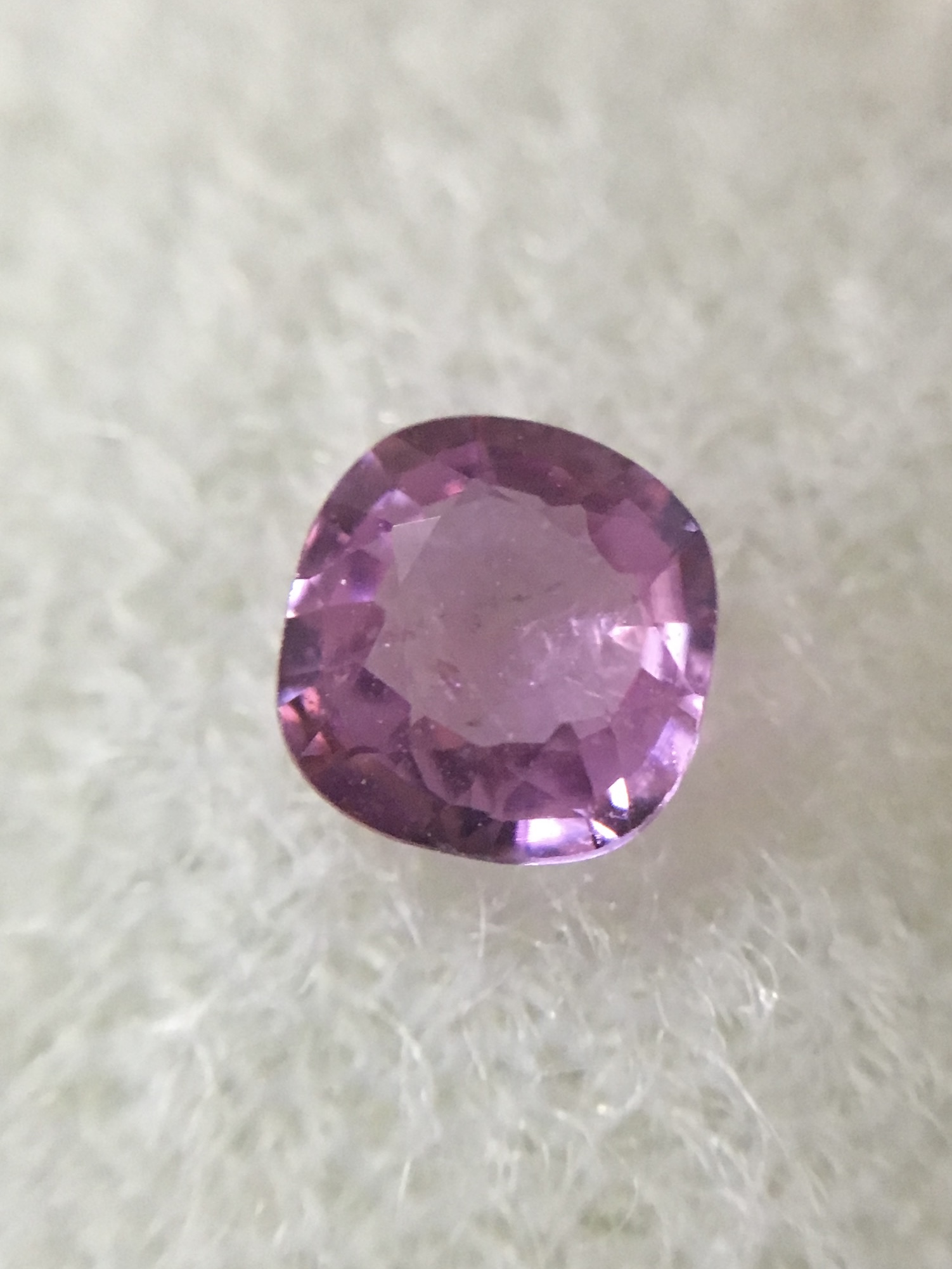 PINK SAPPHIRE พิ๊งค์แซฟไฟร์แท้ 0.41 กะรัต พลอยเนื้อใส สีสวย น่าสะสมค่ะ