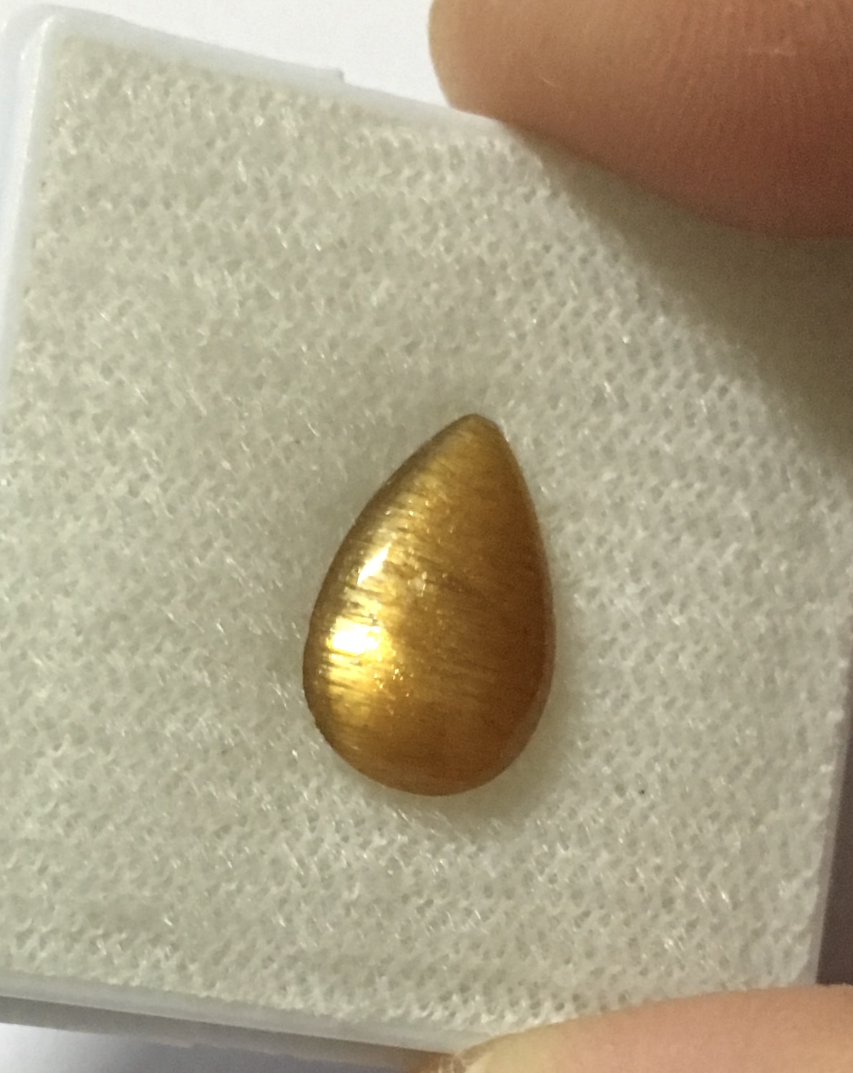 SUN STONE ซันสโตนแท้ 1.95 กะรัต หิน ธรรมชาติ เหลือบทองสว่าง สวยมาก น่าสะสม