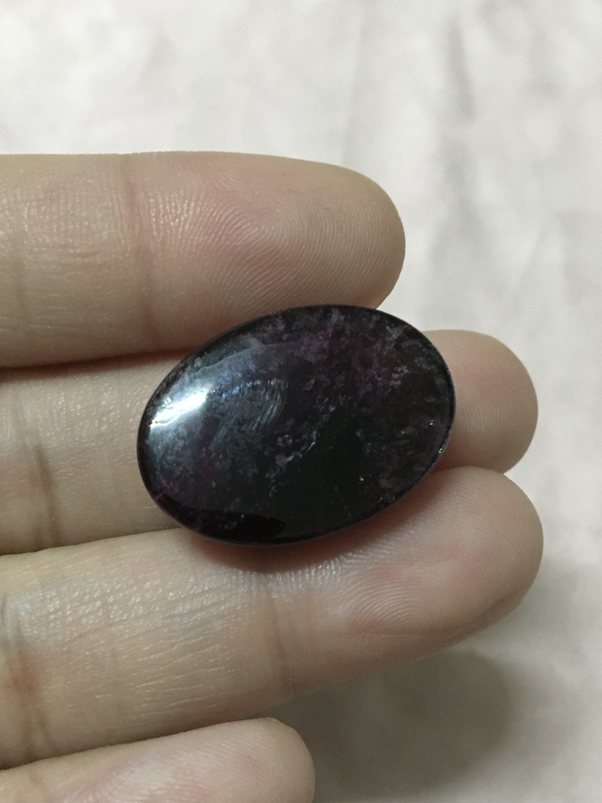 (มาใหม่ค่ะ)ทัวร์มาลีนแท้ เม็ดเบิ้ม 29 กะรัต สีแดงอมม่วงเข้มสวย พลอยสวย ราคาเบาๆ ไม่พอใจยินดีคืนเงิน