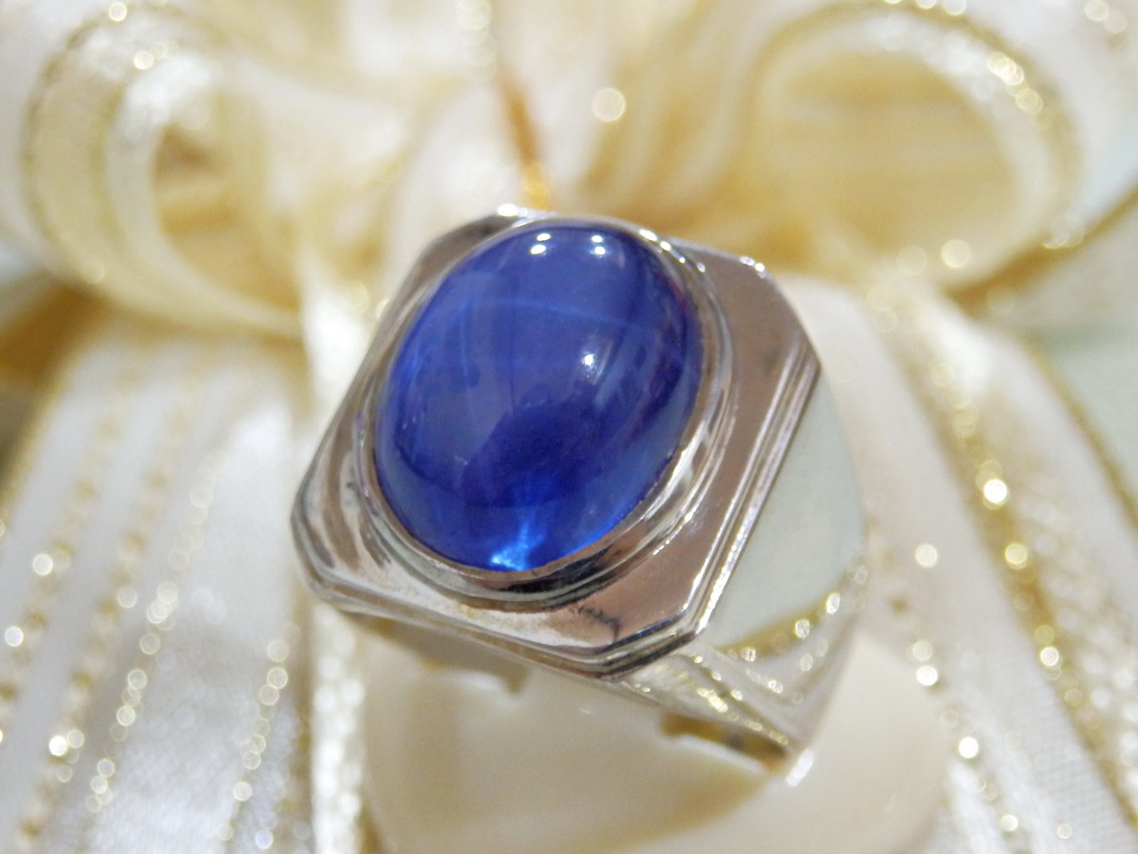 V140-1 แหวนชาย ไพลินสตาร์หลังเบี้ย 15 กะรัต งานสวยเนี๊ยบ