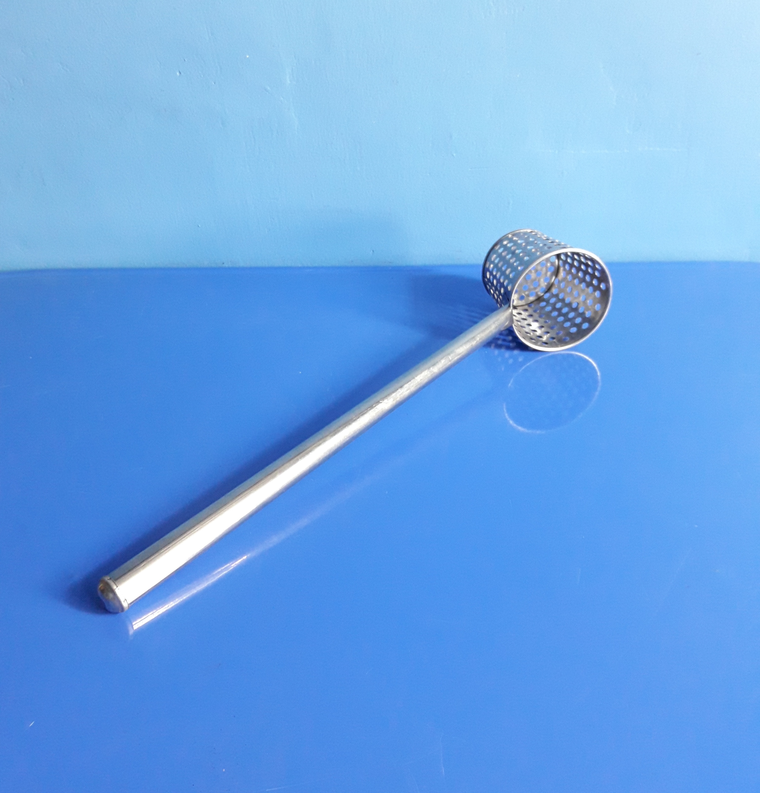 ตระกร้อลวกก๋วยเตี๋ยว สแตนเลสเจาะ ขนาดเล็ก