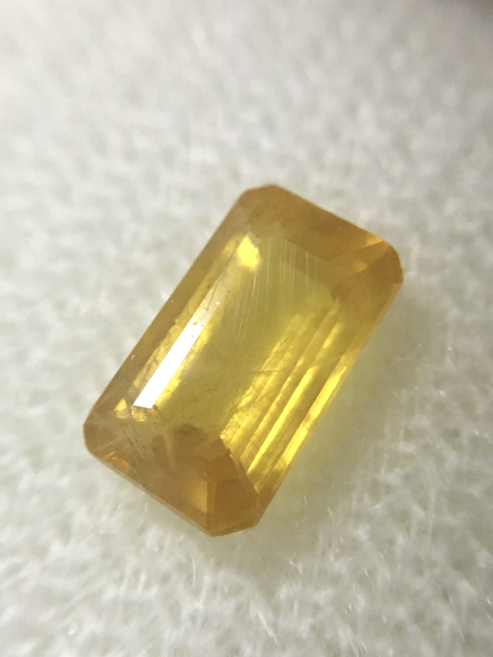 YELLOW SAPPHIRE บุษราคัมแท้ 1.26 กะรัต พลอยไทยน่ารัก เนื้อดี สีสวย น่าสะสม