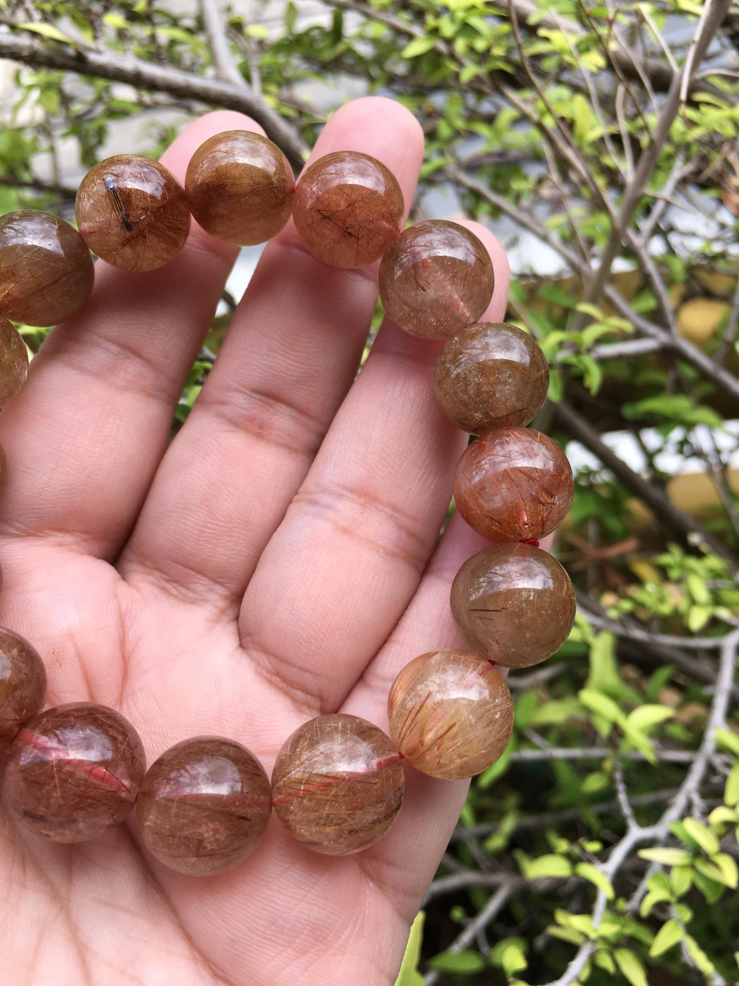 (สวยคุ้ม) ข้อมือหินนำโชค ไหมสามกษัตริย์ 13.5 มม.เส้นนี้เล่นไฟระยิบระยับมากค่ะ เส้นใหญ่ ราคาพิเศษ