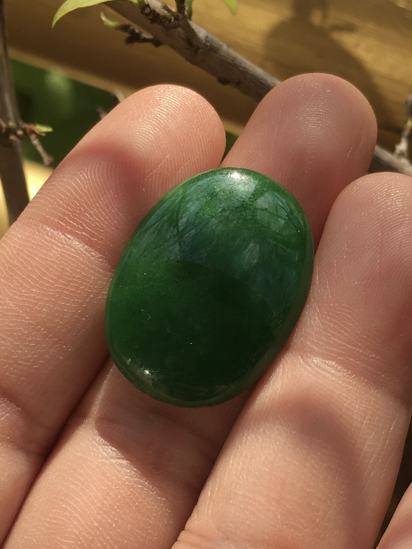 JADEITE หยกแท้ 19.58 cts. เม็ดใหญ่ไซส์บิ๊ก เนื้อดีสีสวยม๊ากค่ะ