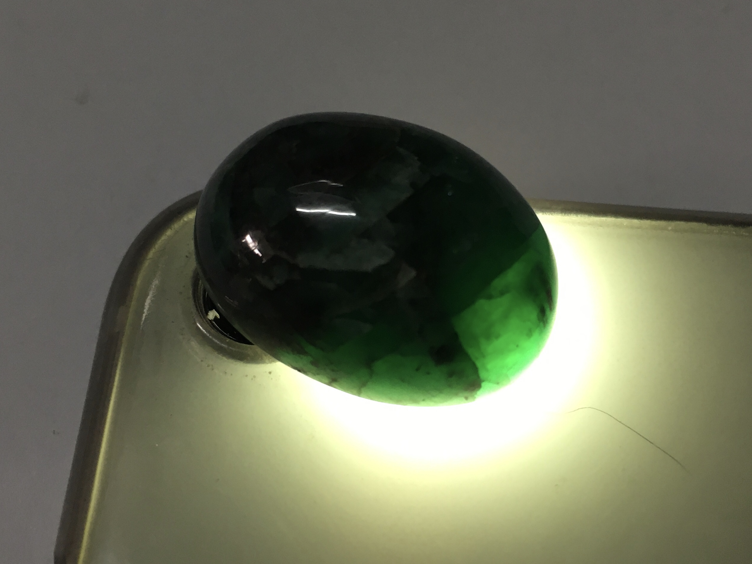 (Big size) EMERALD มรกต แท้ 43 กะรัต พลอยดิบธรรมชาติ เม็ดโต สีสวย