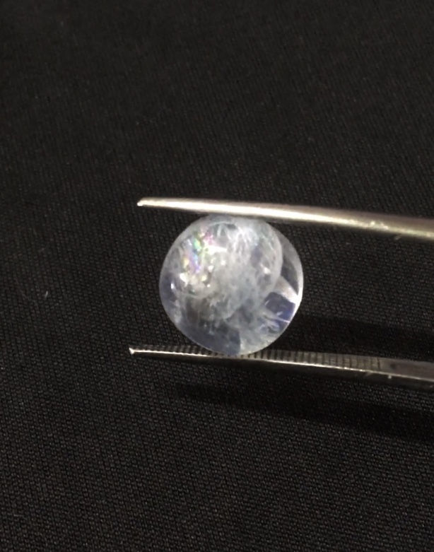 (ลดพิเศษทุกเทศกาล)เรนโบว์ มูนสโตน แท้ 4.5 กะรัต พลอยสวยแปลก มีความพิเศษเฉพาะตัว ไม่พอใจยินดีคืนเงิน