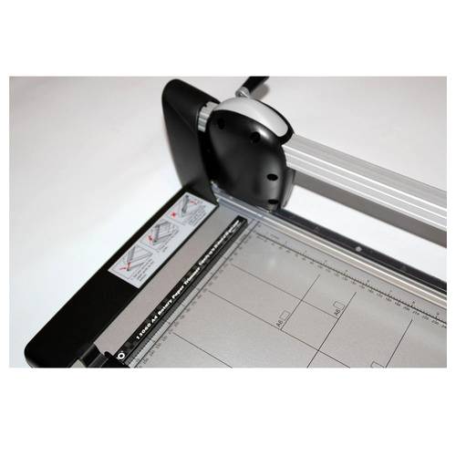 เครื่องตัดกระดาษ รุ่น 13060