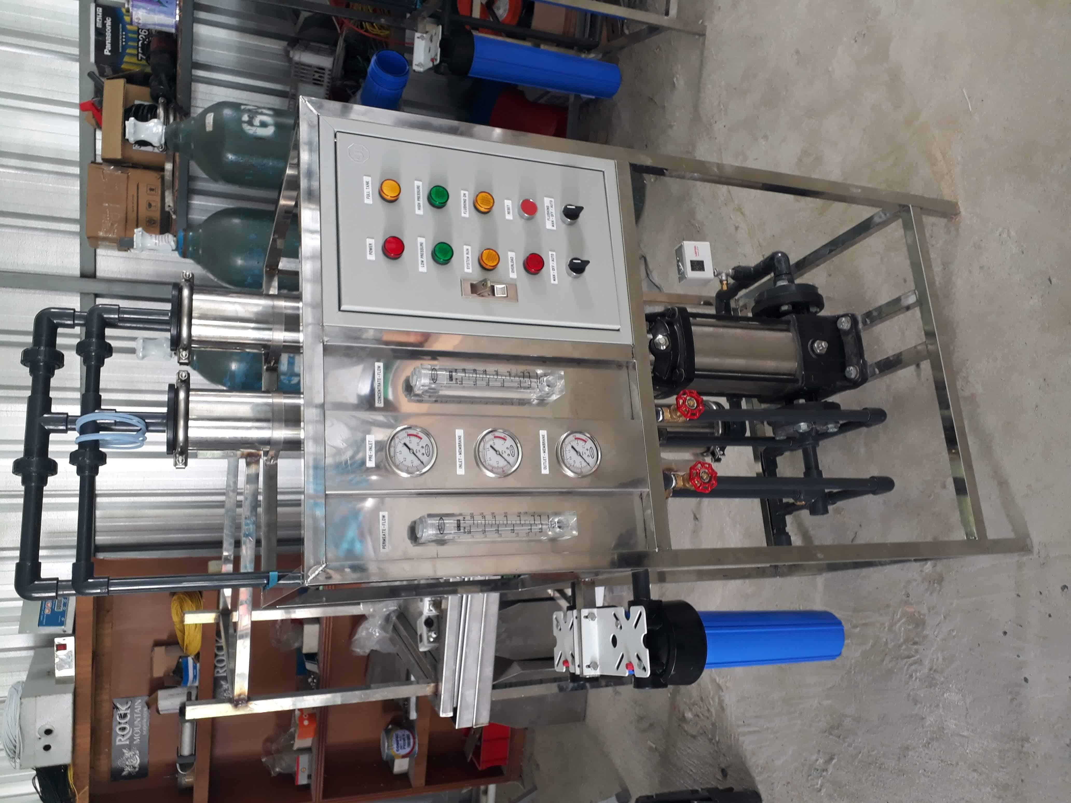 เครื่องกรองน้ำroขนาดกลาง18000ลิตร