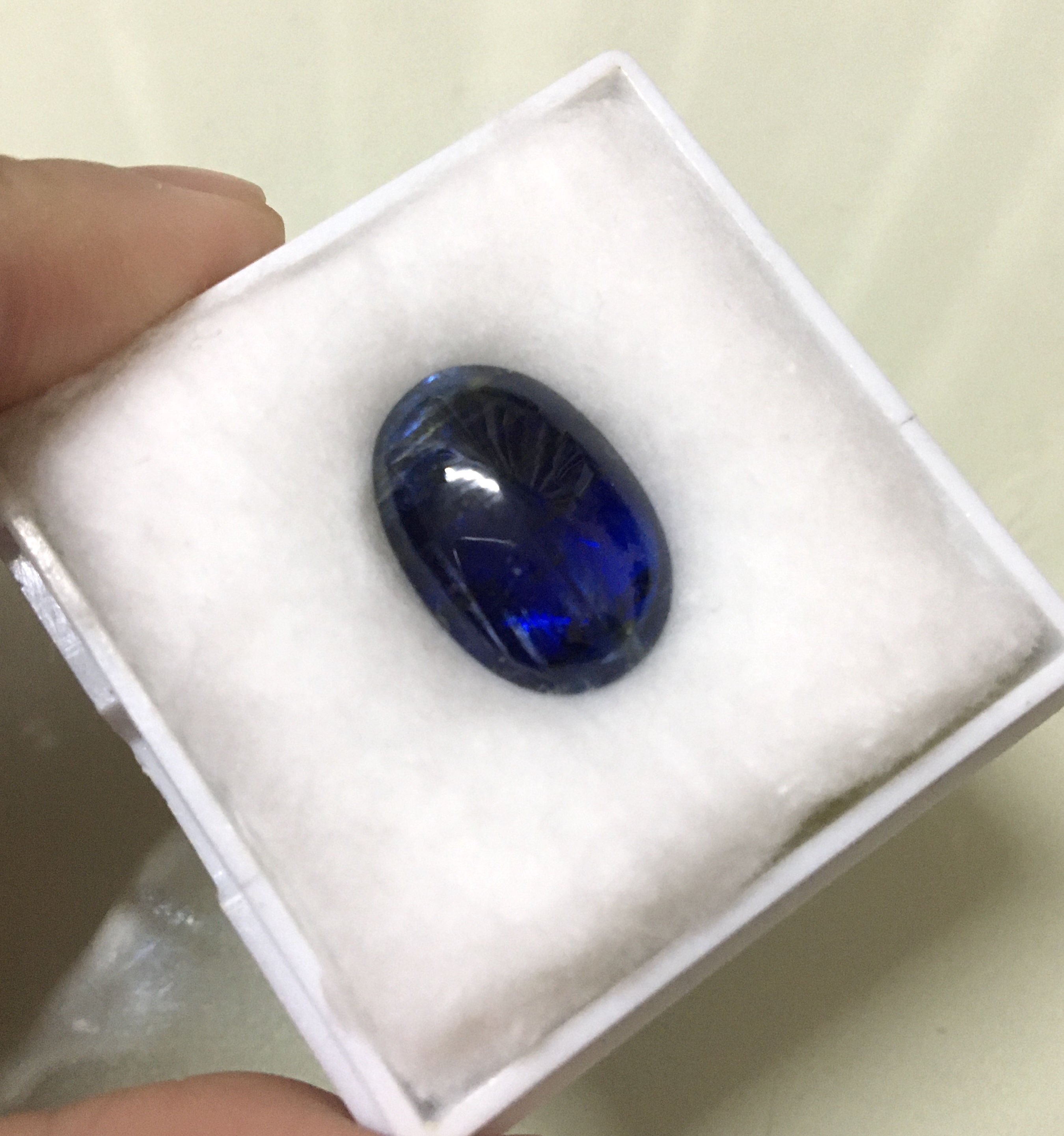 (ลดพิเศษทุกเทศกาล)ไคยาไนต์ แท้ 12 กะรัต สีน้ำเงินสด เม็ดโต สวยมีเสน่ห์ ไม่พอใจยินดีคืนเงิน