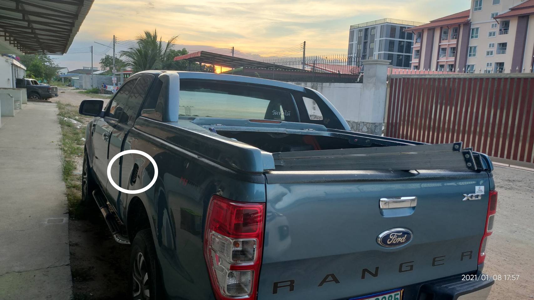 ฝาปิดถังน้ำมันตัวนอก FORD RANGER T6 ปี 2012-2014 (1ชิ้น) แท้ / รูปจริง