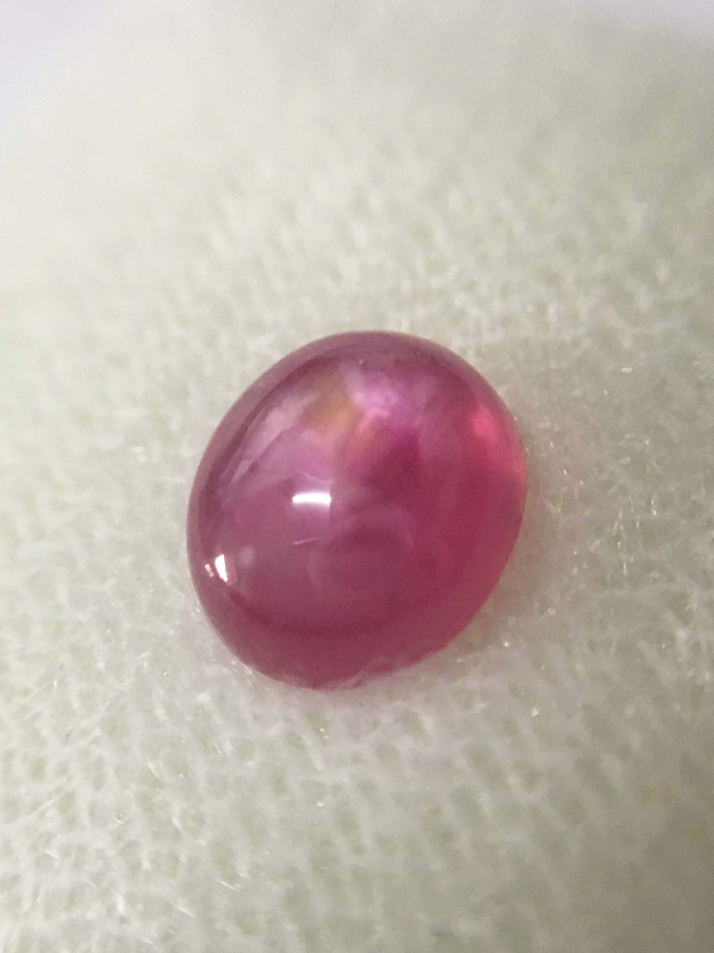 RUBY ทับทิมแท้ 2.17 กะรัต พลอยสีสวย ชมพูหวานม๊าก ทรงสวยขนาดกำลังดี มีปุยด้วย น่ารักมากๆค่ะ