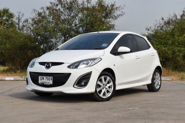 ผ้าเบรคหน้า MAZDA 2 DE ปี 2009-2013 (1 ชุด) HI-Q / รูปจริง
